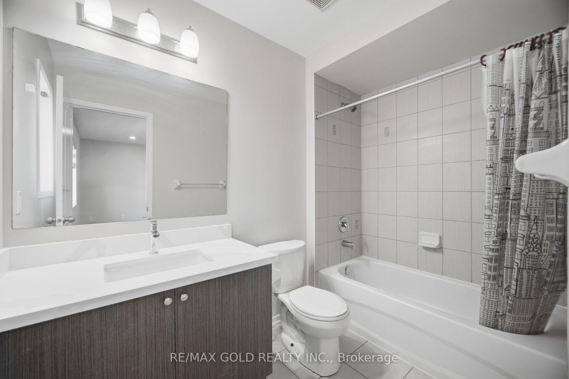 Photo 32 of 55 Loftsmoor Drive, Brampton, Sandringham-Wellington — HOMEH