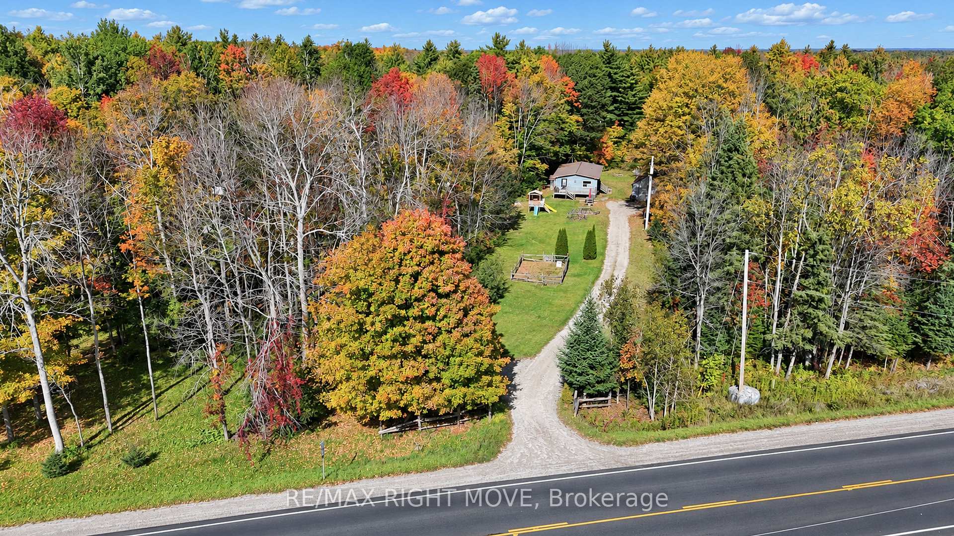 Photo 2 of 1108 Monck Road, Ramara, Rural Ramara — HOMEH