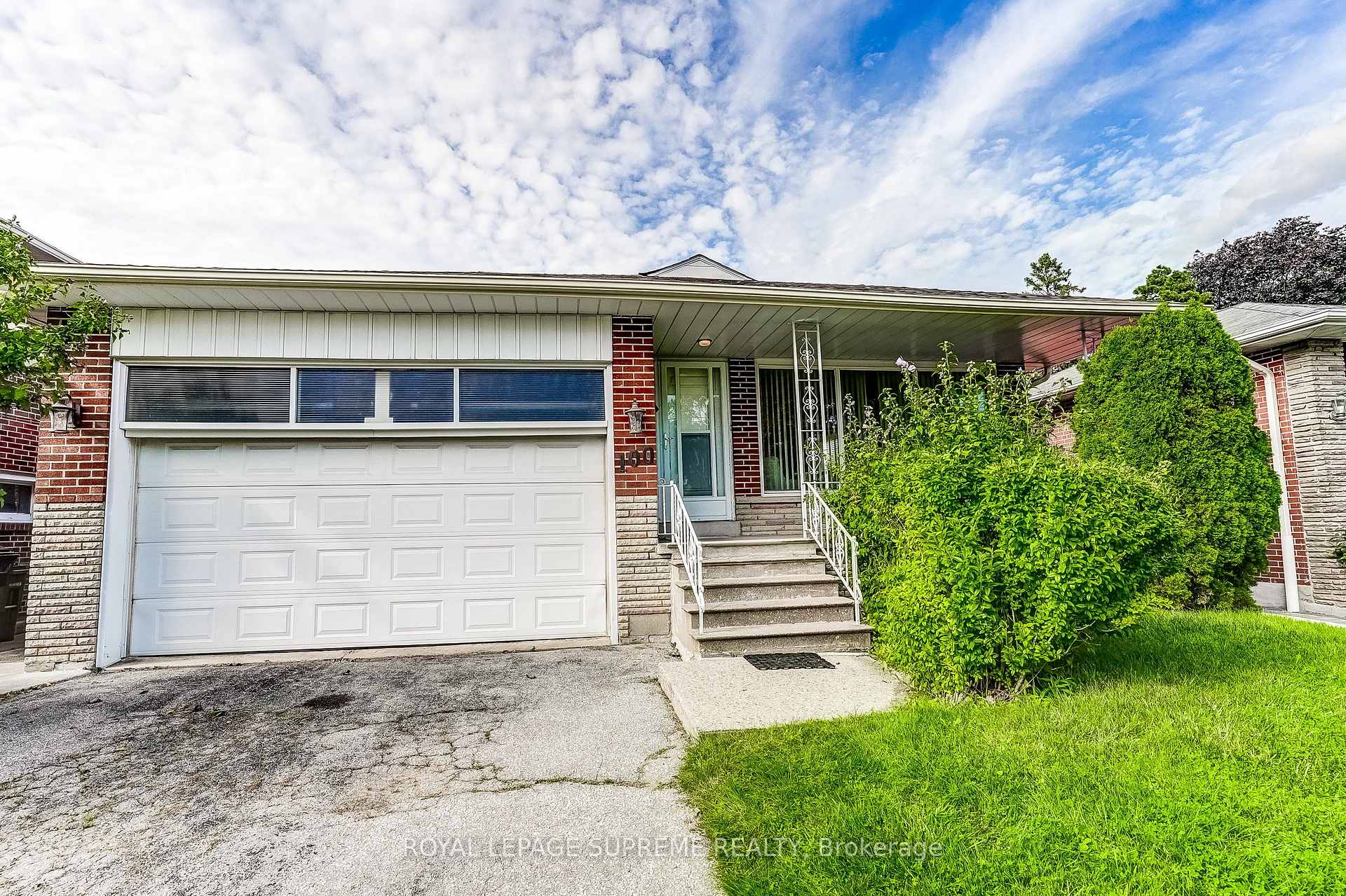 Photo 4 of 100 Summitcrest Drive, Etobicoke, Willowridge-Martingrove-Richview — HOMEH