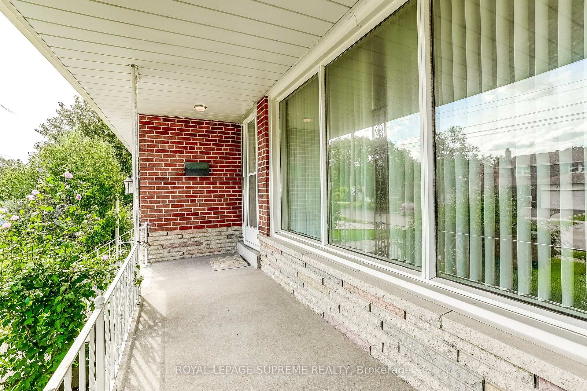 Photo 6 of 100 Summitcrest Drive, Etobicoke, Willowridge-Martingrove-Richview — HOMEH