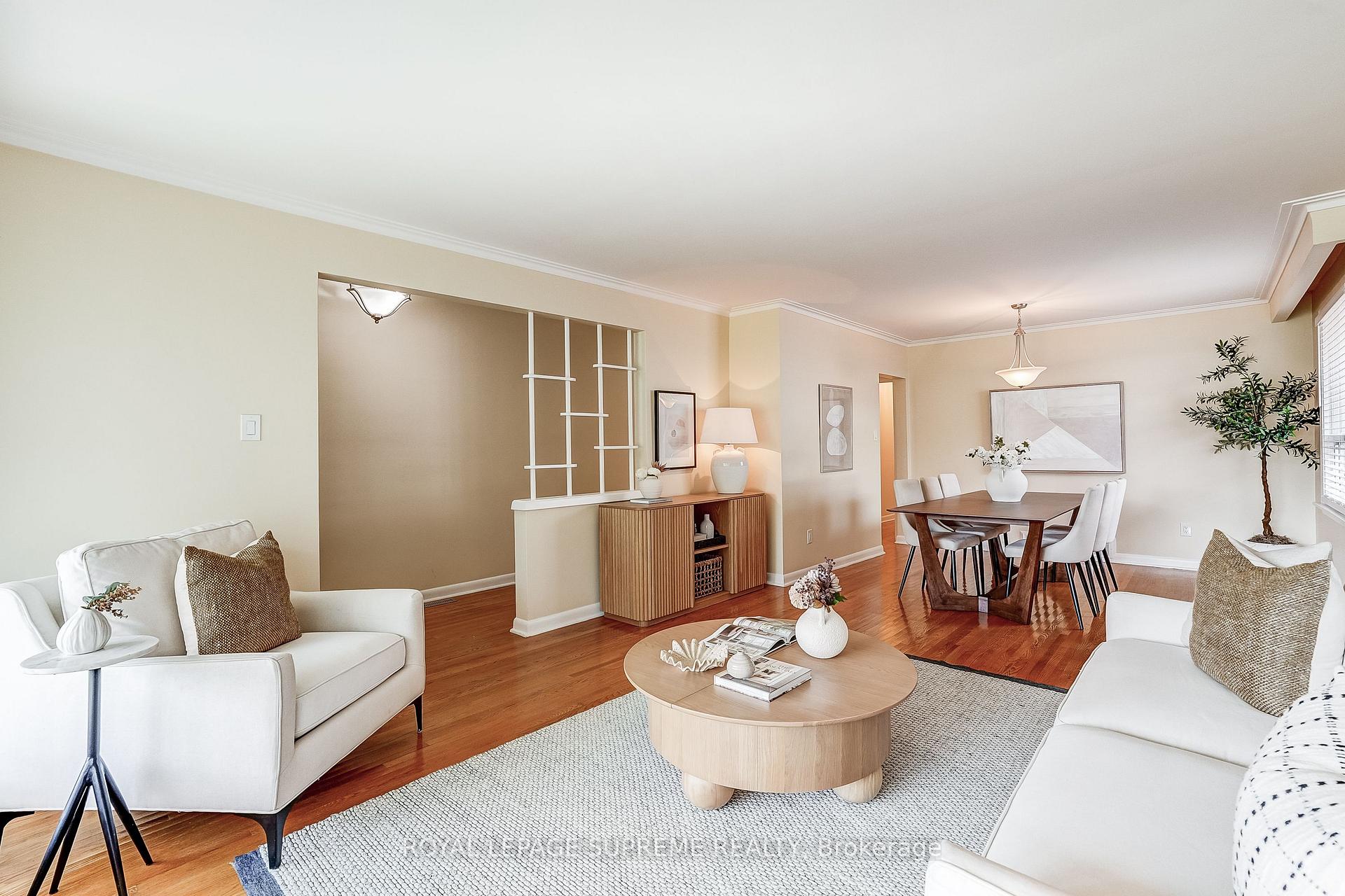 Photo 9 of 100 Summitcrest Drive, Etobicoke, Willowridge-Martingrove-Richview — HOMEH