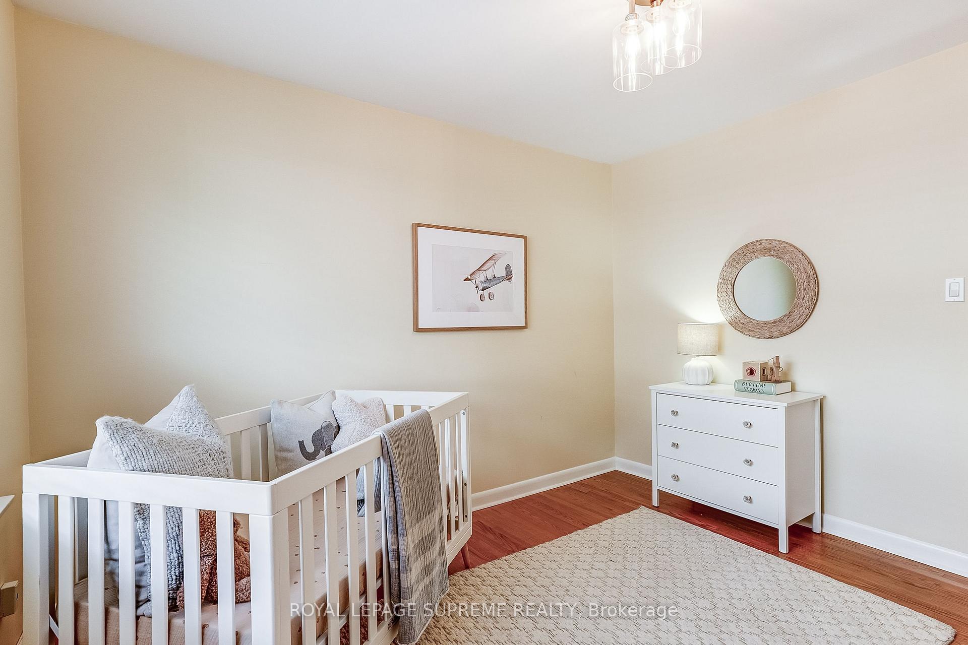 Photo 21 of 100 Summitcrest Drive, Etobicoke, Willowridge-Martingrove-Richview — HOMEH