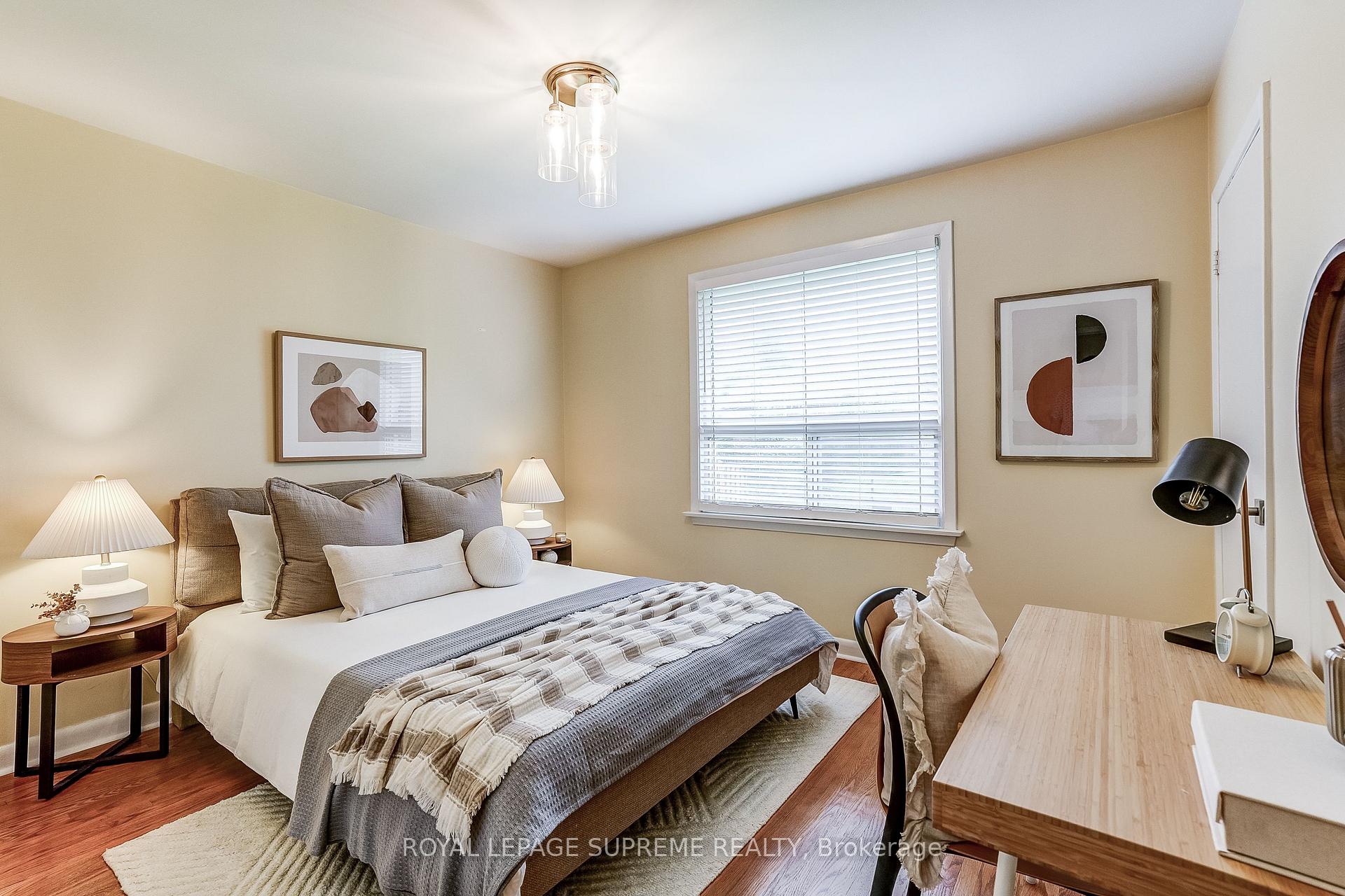 Photo 29 of 100 Summitcrest Drive, Etobicoke, Willowridge-Martingrove-Richview — HOMEH