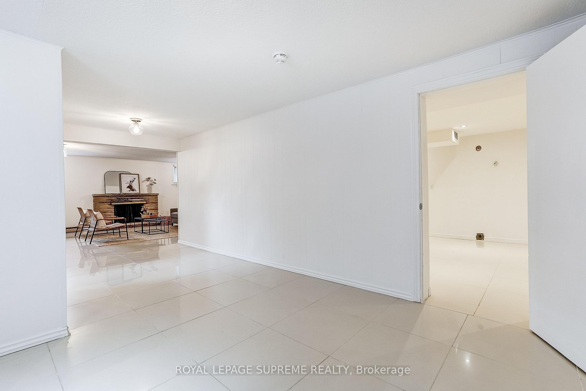 Photo 33 of 100 Summitcrest Drive, Etobicoke, Willowridge-Martingrove-Richview — HOMEH