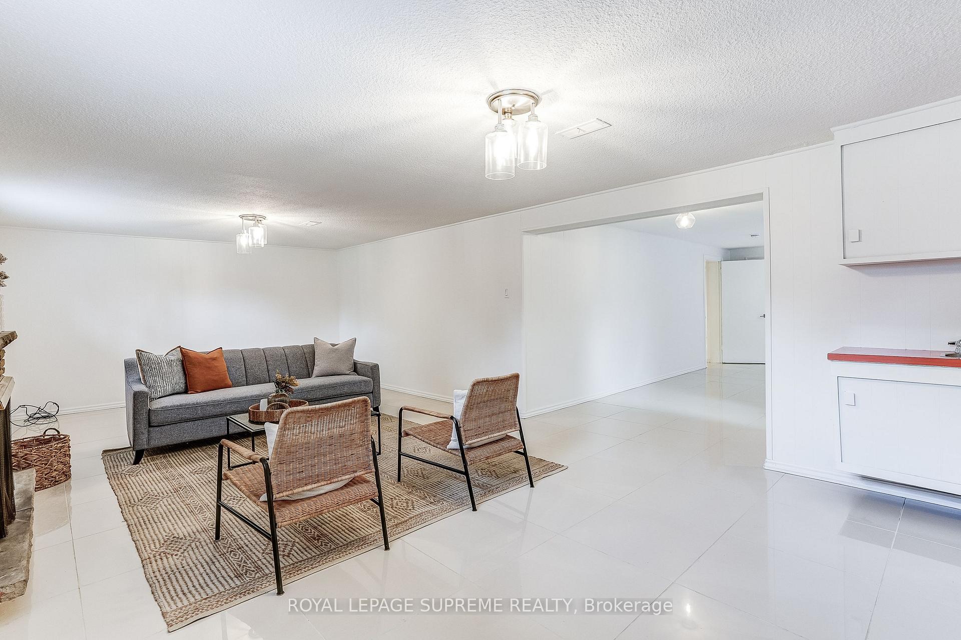 Photo 41 of 100 Summitcrest Drive, Etobicoke, Willowridge-Martingrove-Richview — HOMEH