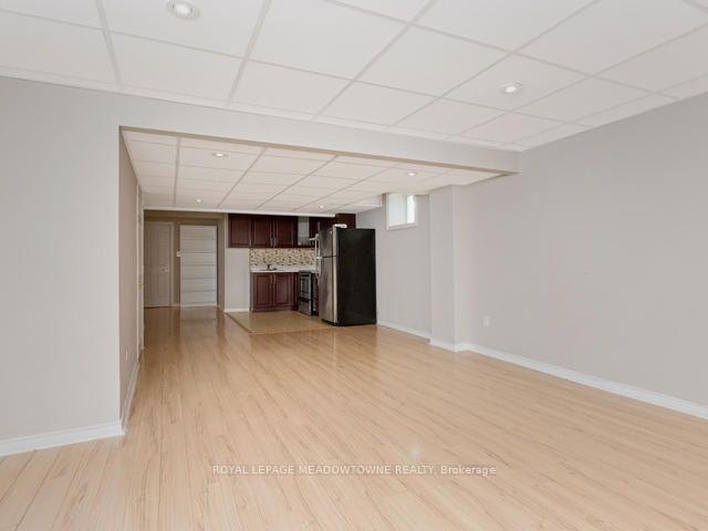 Photo 2 of Unit Lower, 960 Philbrook Drive, Milton, Coates — HOMEH
