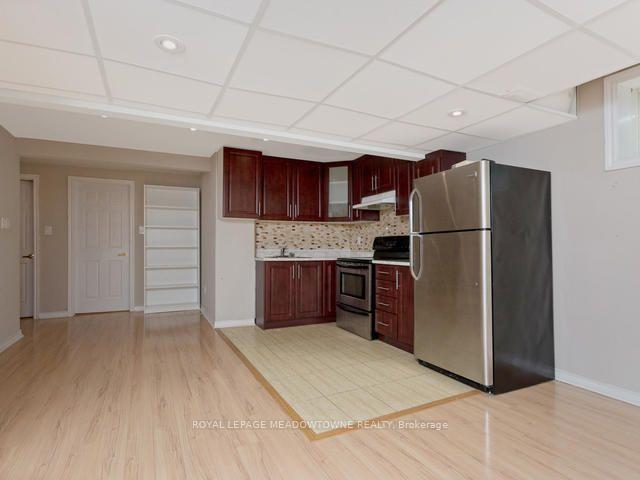 Photo 4 of Unit Lower, 960 Philbrook Drive, Milton, Coates — HOMEH