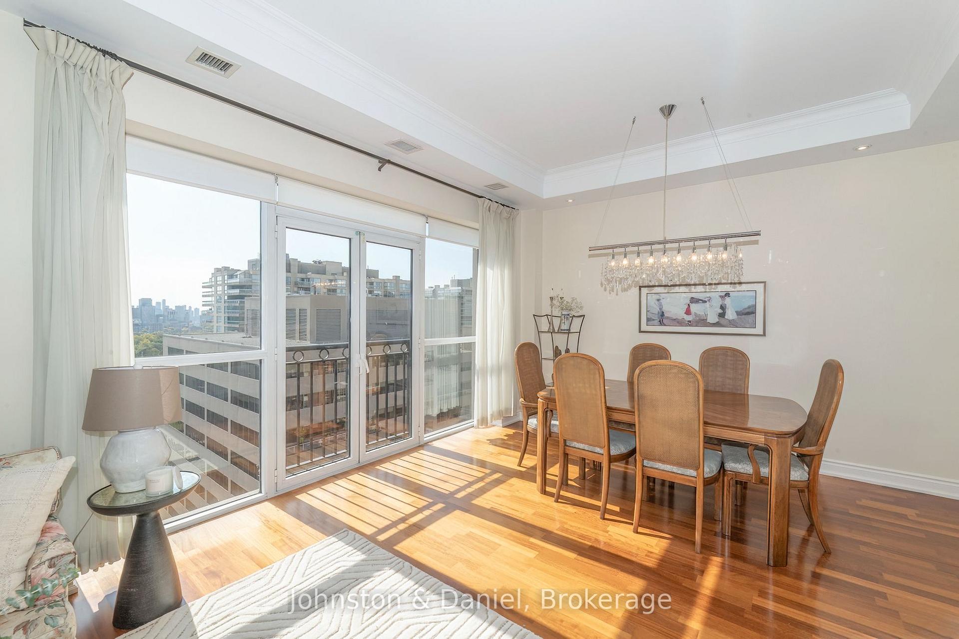 Photo 5 of Unit 1105, 48 St Clair Avenue W, Toronto, Yonge-St. Clair — HOMEH
