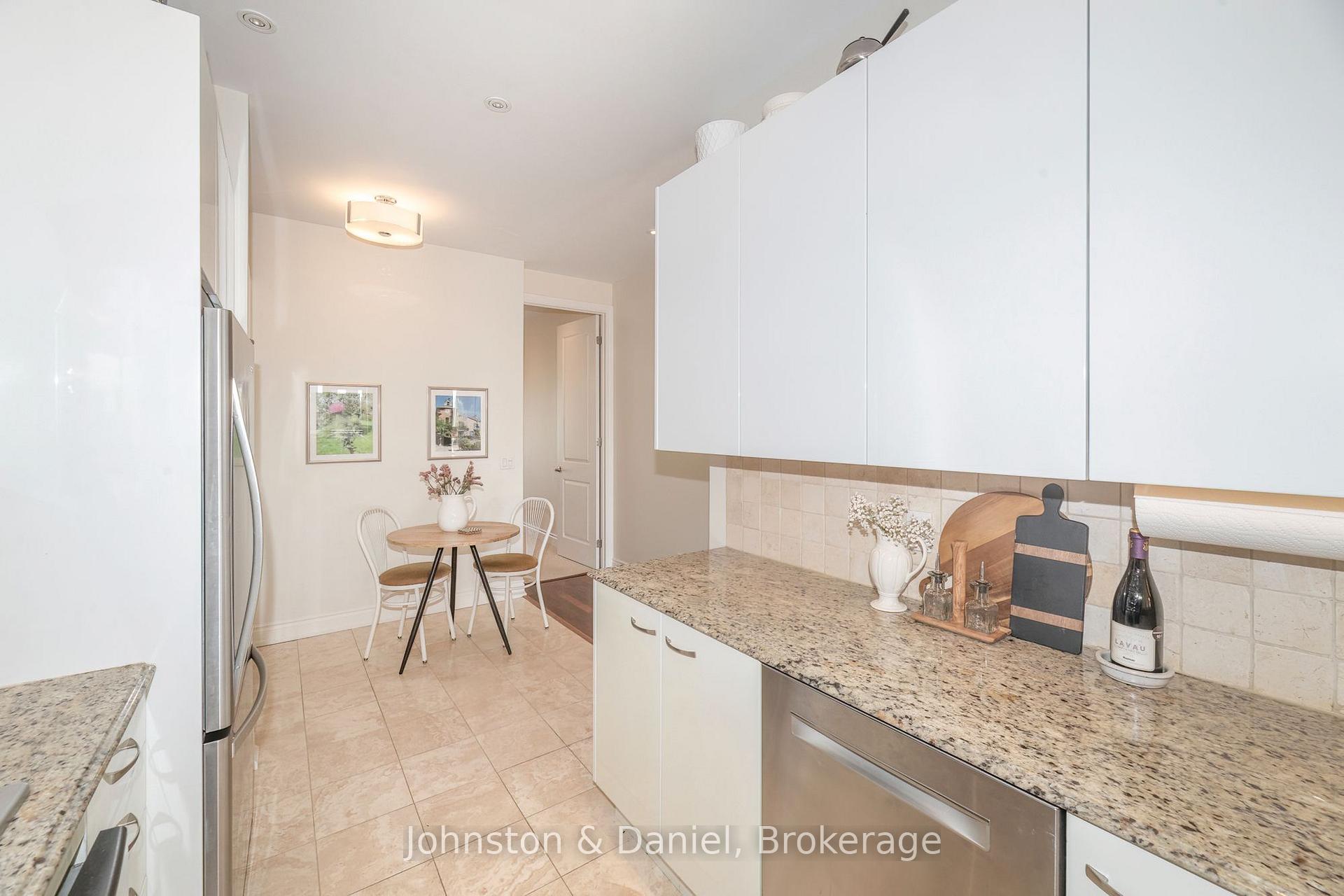 Photo 10 of Unit 1105, 48 St Clair Avenue W, Toronto, Yonge-St. Clair — HOMEH