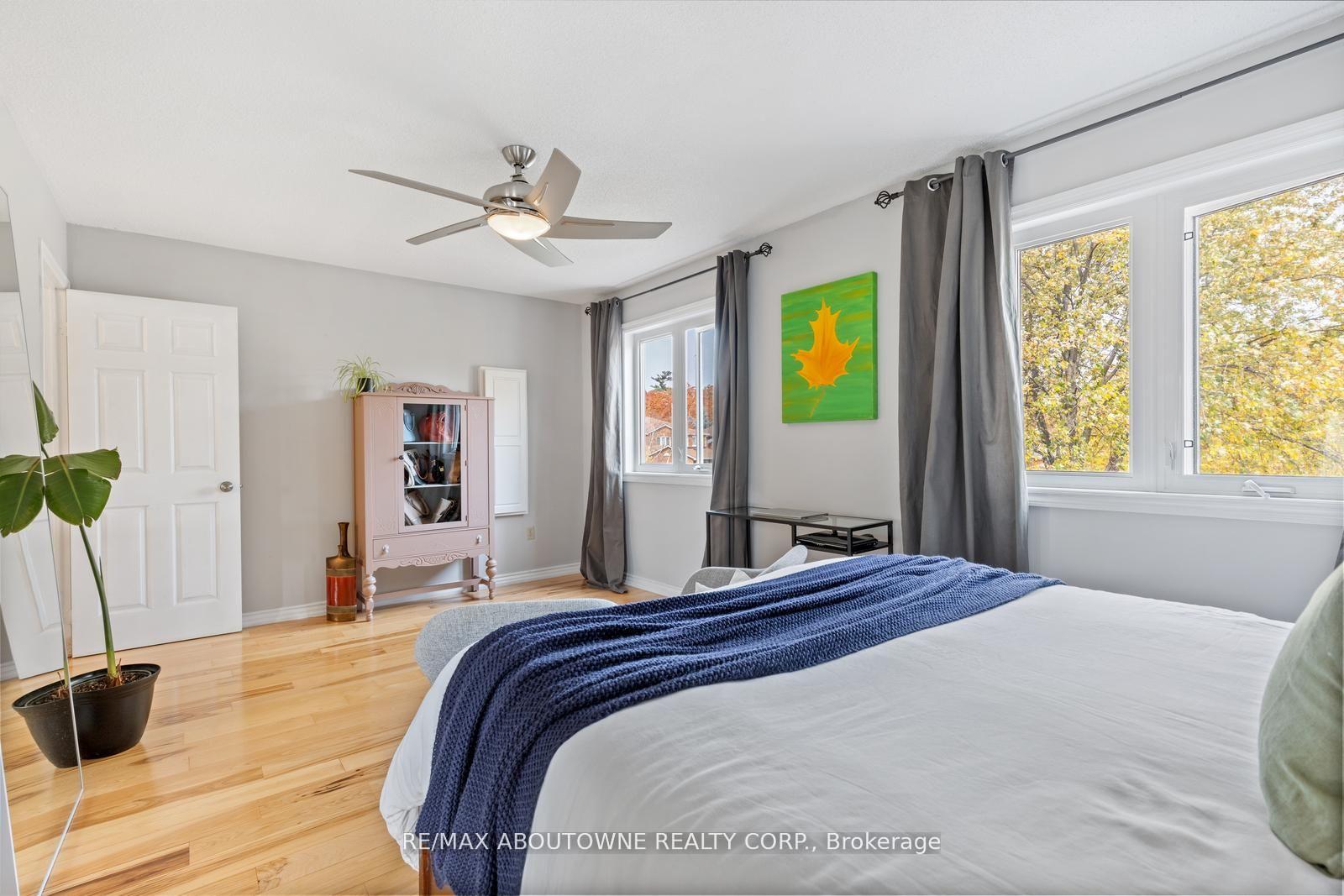 Photo 18 of 467 Hedgerow Lane, Oakville, Wedgewood Creek — HOMEH
