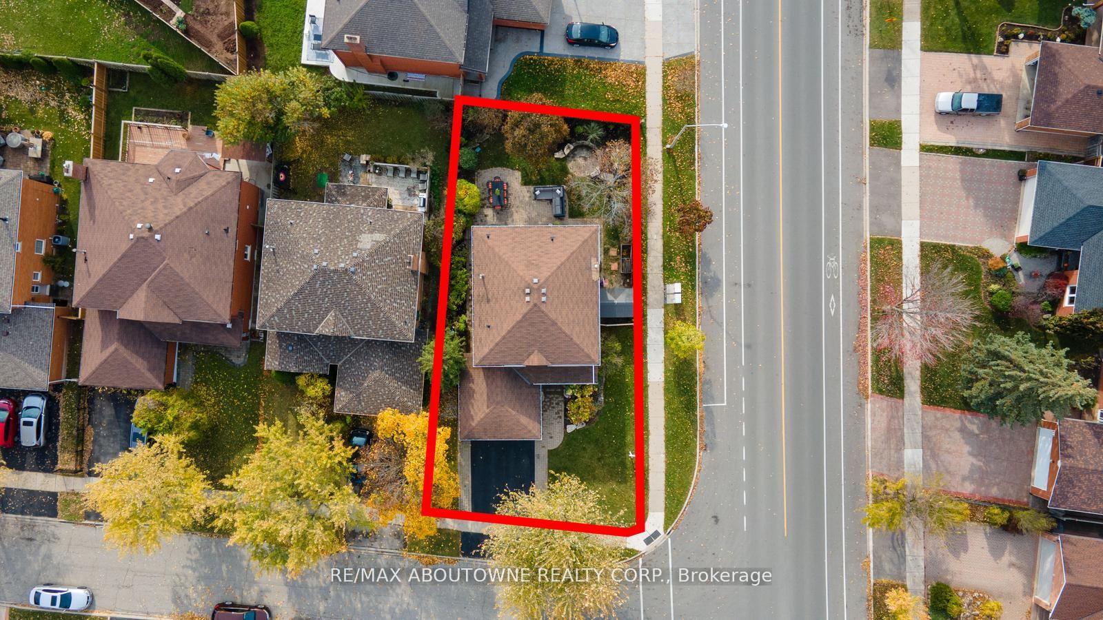 Photo 36 of 467 Hedgerow Lane, Oakville, Wedgewood Creek — HOMEH