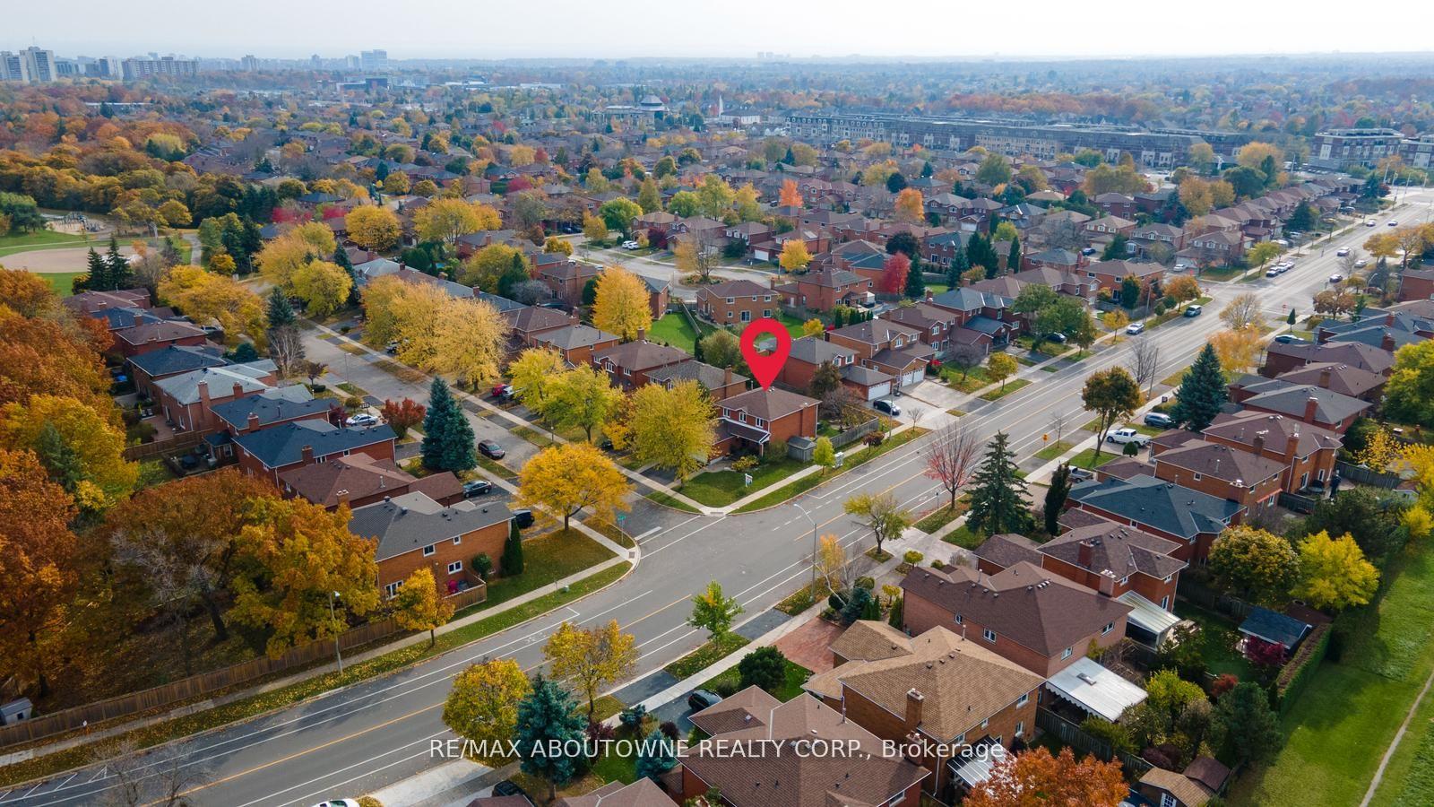 Photo 39 of 467 Hedgerow Lane, Oakville, Wedgewood Creek — HOMEH