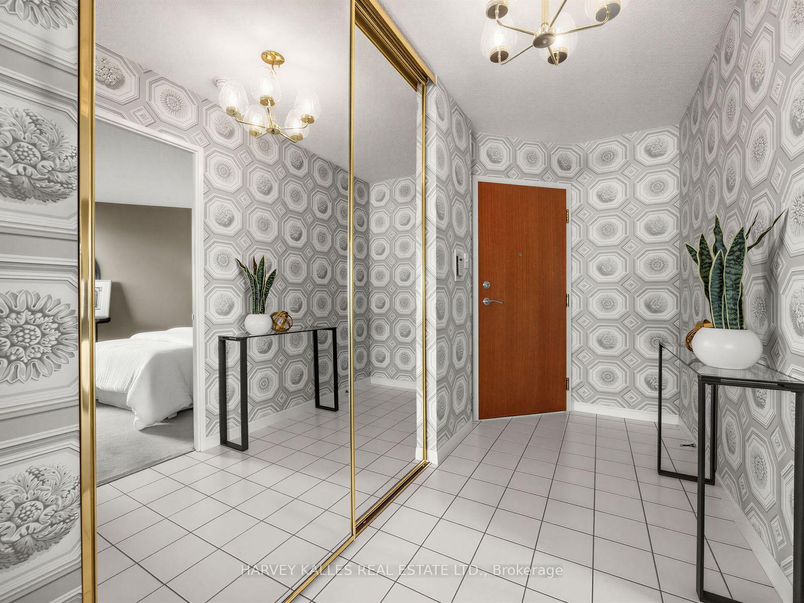 Photo 2 of Unit 707, 120 Promenade Circle, Vaughan, Brownridge — HOMEH