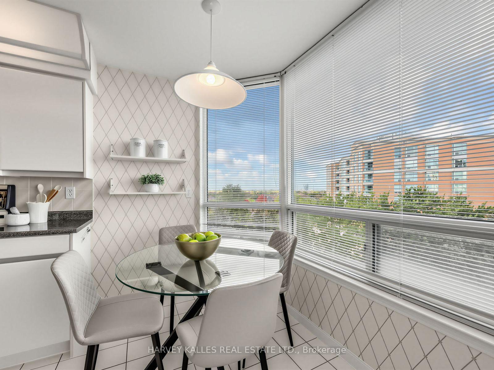 Photo 15 of Unit 707, 120 Promenade Circle, Vaughan, Brownridge — HOMEH