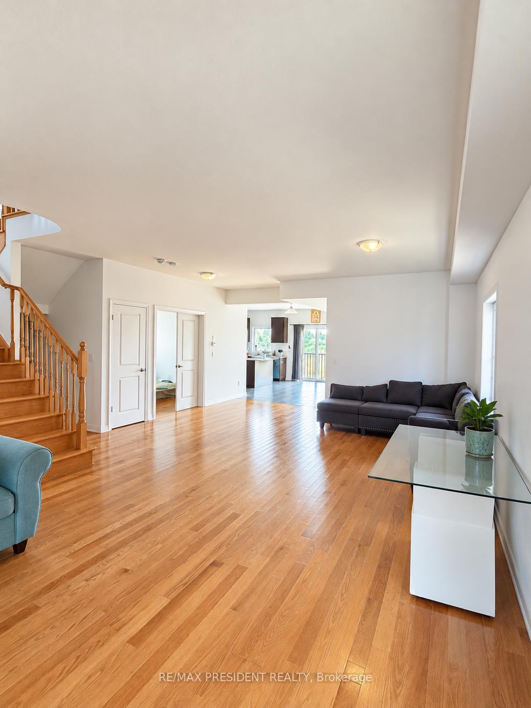 Photo 8 of 383 Russell Street, Southgate — HOMEH