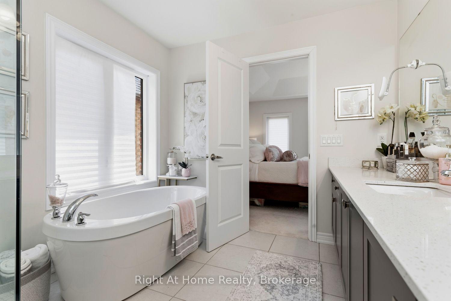 Photo 29 of 89 Elkington Crescent, Whitby, Rural Whitby — HOMEH