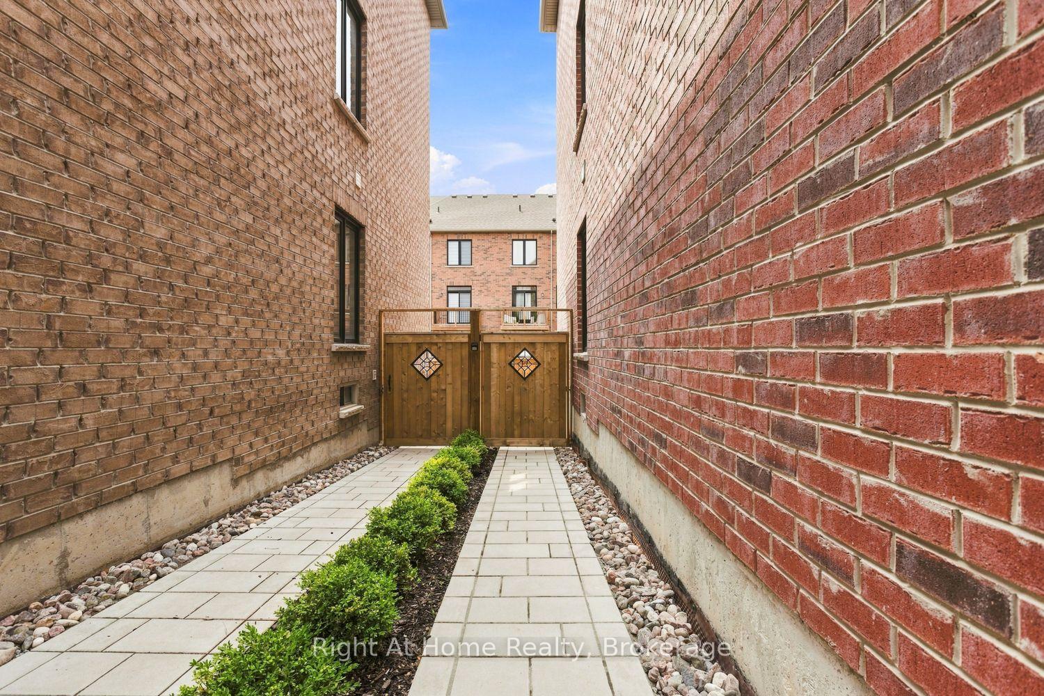 Photo 45 of 89 Elkington Crescent, Whitby, Rural Whitby — HOMEH