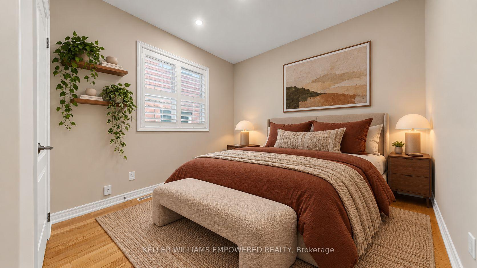 Photo 28 of 18 Don Rose Boulevard, East Gwillimbury, Mt Albert — HOMEH