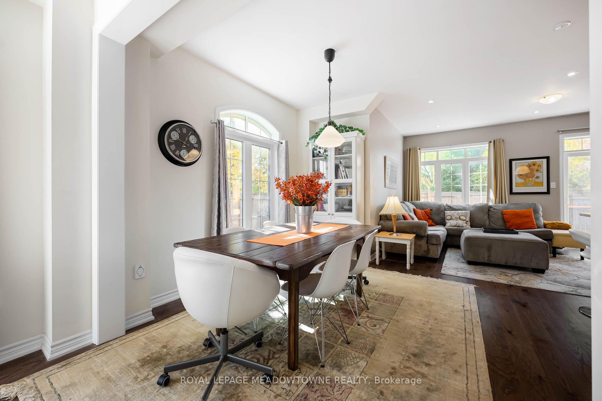 Photo 18 of 16 Ridgegate Crescent, Halton Hills, Georgetown — HOMEH