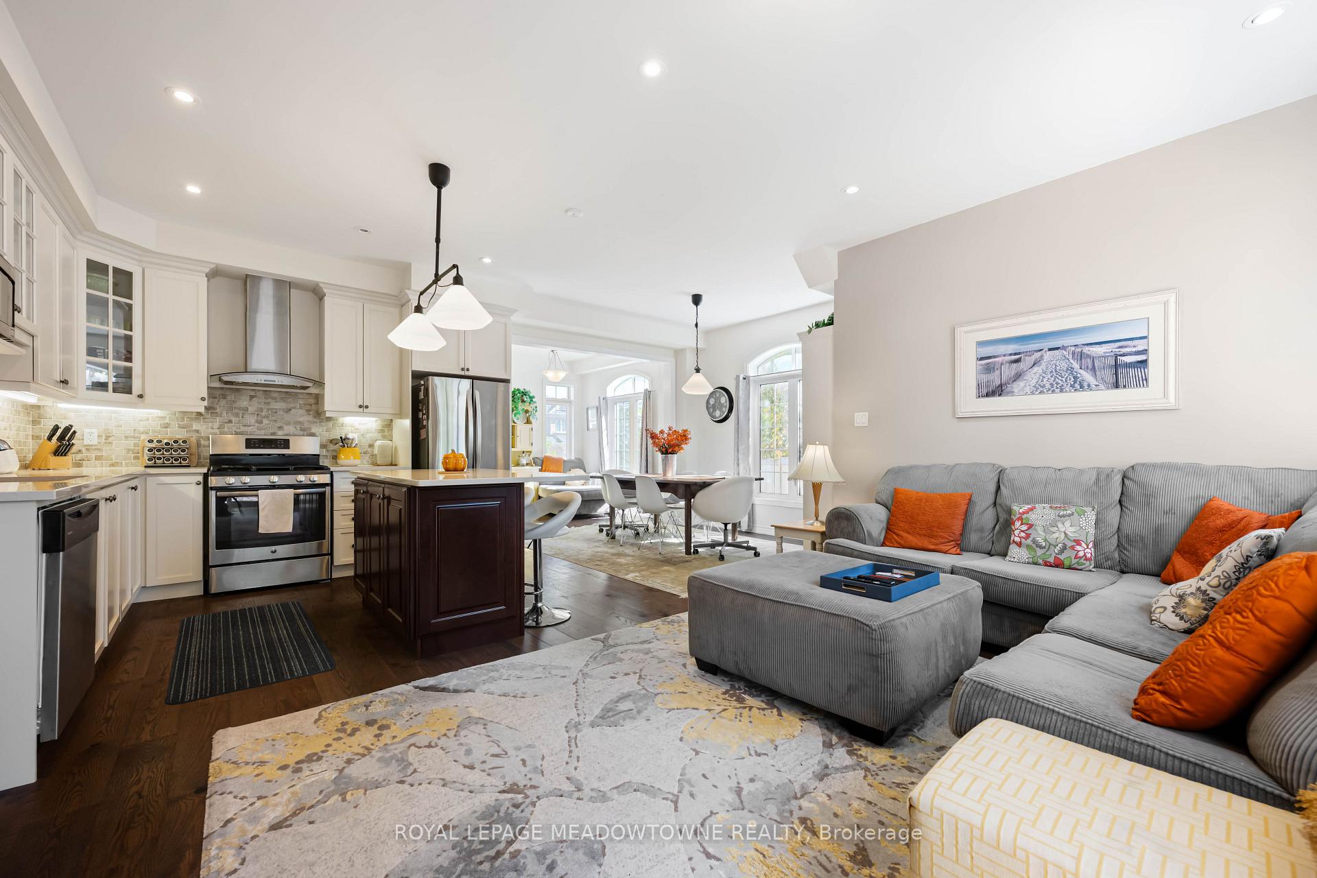 Photo 25 of 16 Ridgegate Crescent, Halton Hills, Georgetown — HOMEH