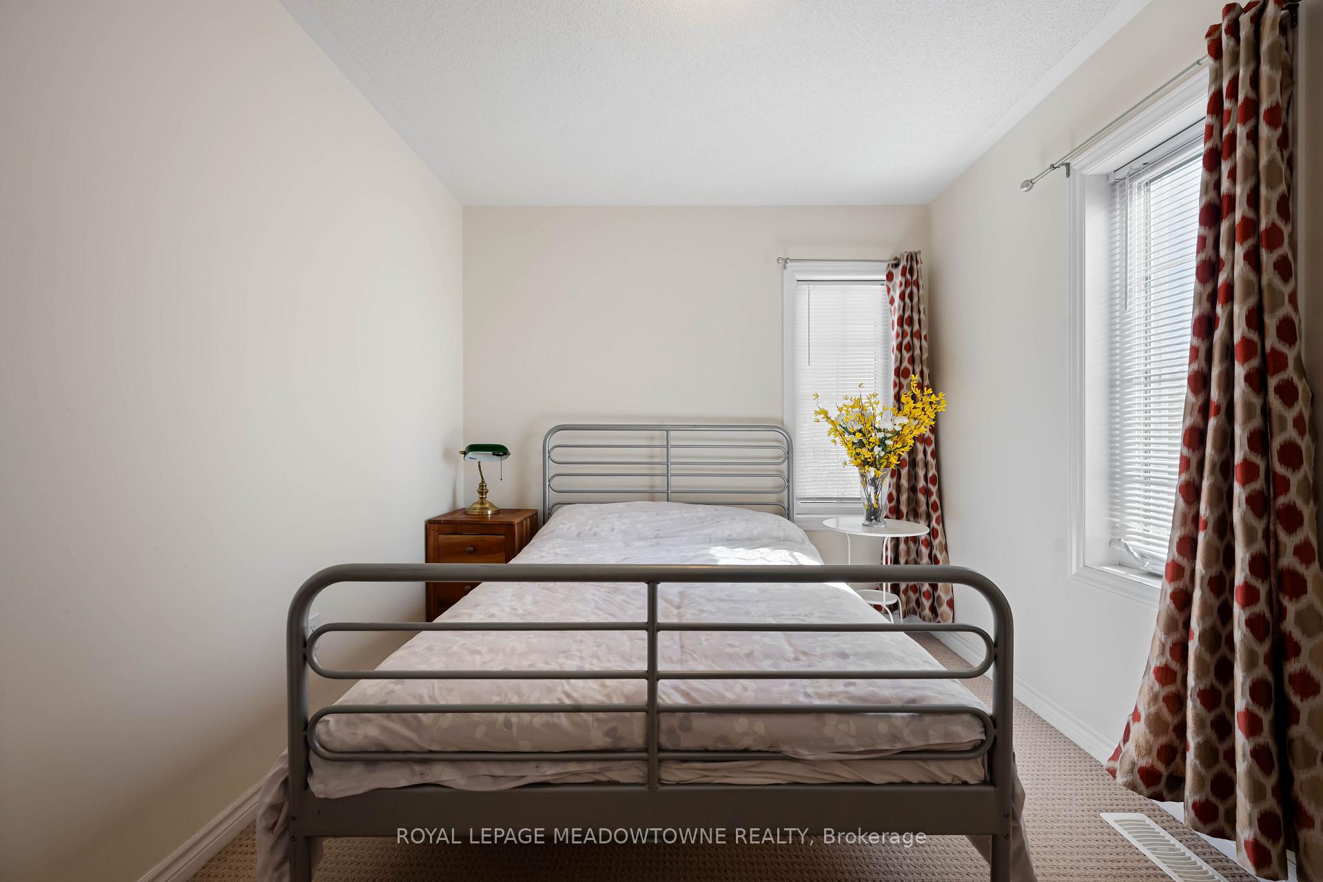 Photo 36 of 16 Ridgegate Crescent, Halton Hills, Georgetown — HOMEH
