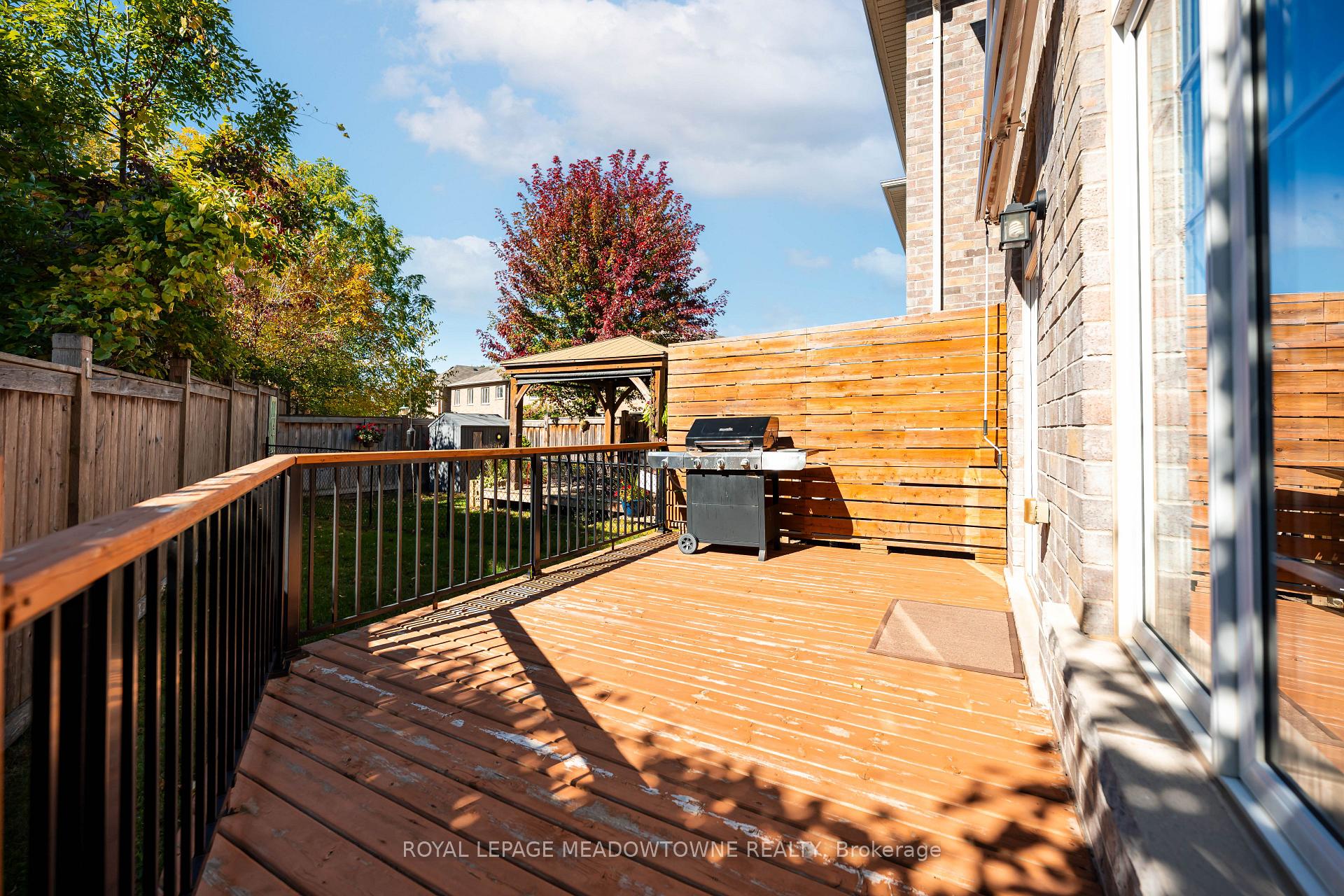 Photo 48 of 16 Ridgegate Crescent, Halton Hills, Georgetown — HOMEH