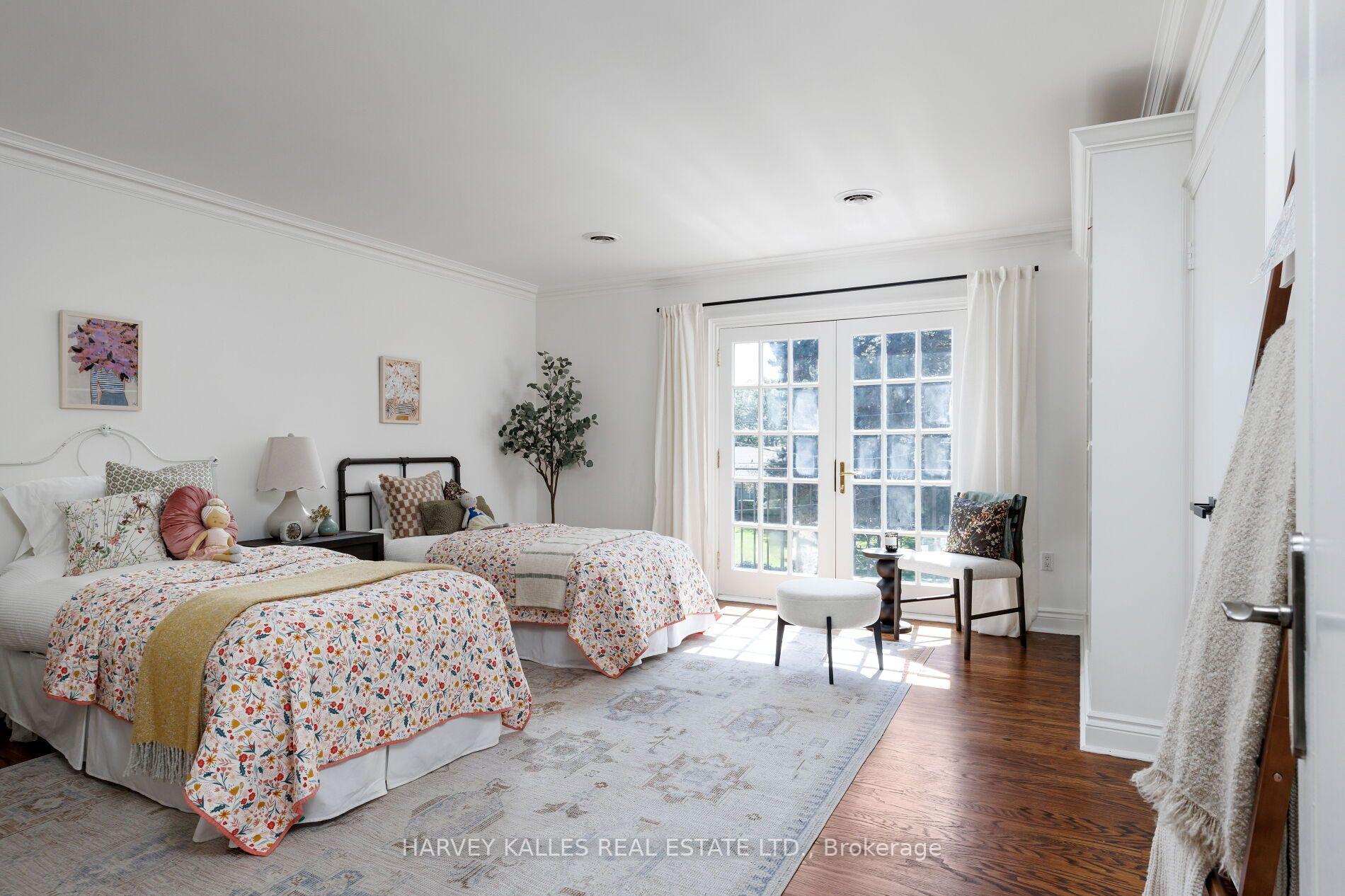 Photo 32 of 15 Moorehill Drive, Toronto, Leaside — HOMEH