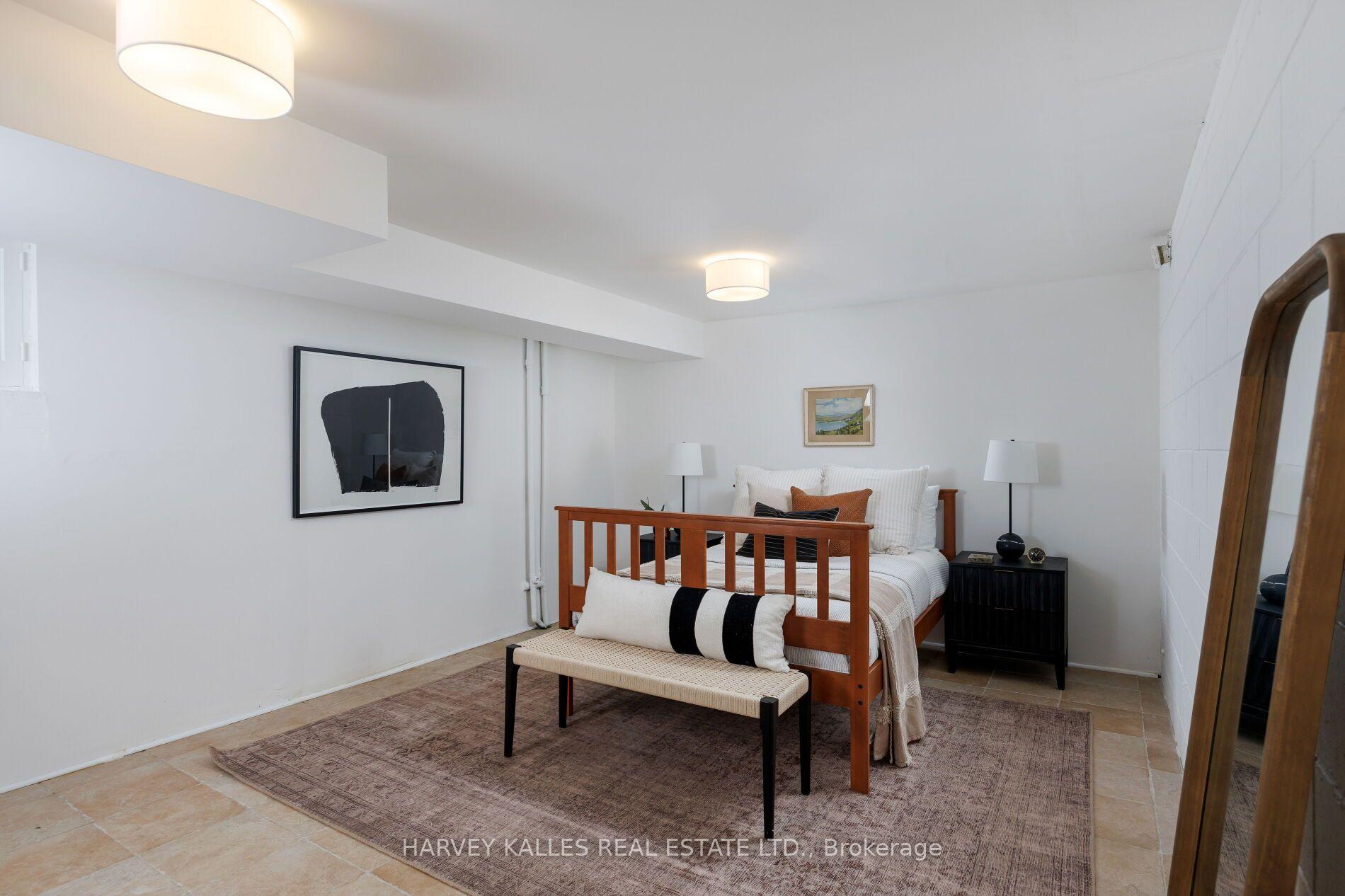 Photo 40 of 15 Moorehill Drive, Toronto, Leaside — HOMEH