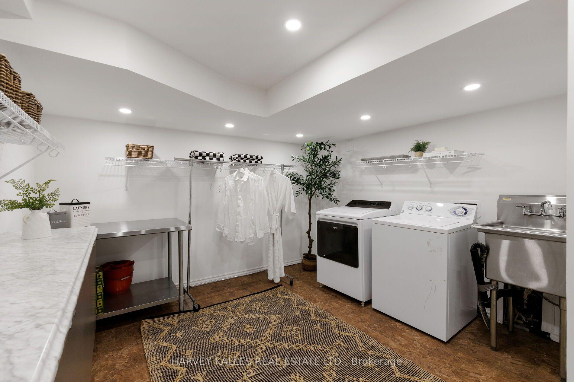 Photo 41 of 15 Moorehill Drive, Toronto, Leaside — HOMEH