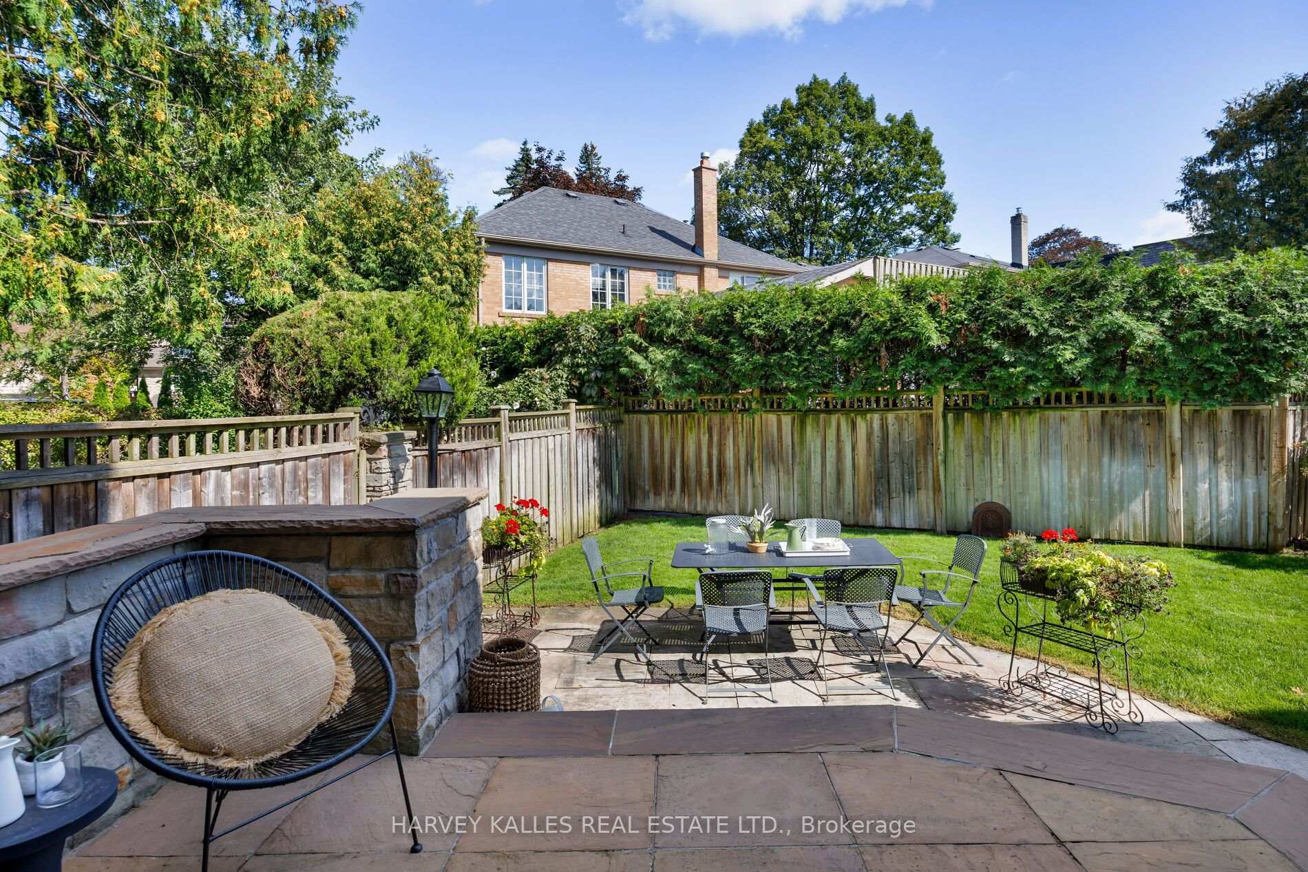Photo 42 of 15 Moorehill Drive, Toronto, Leaside — HOMEH