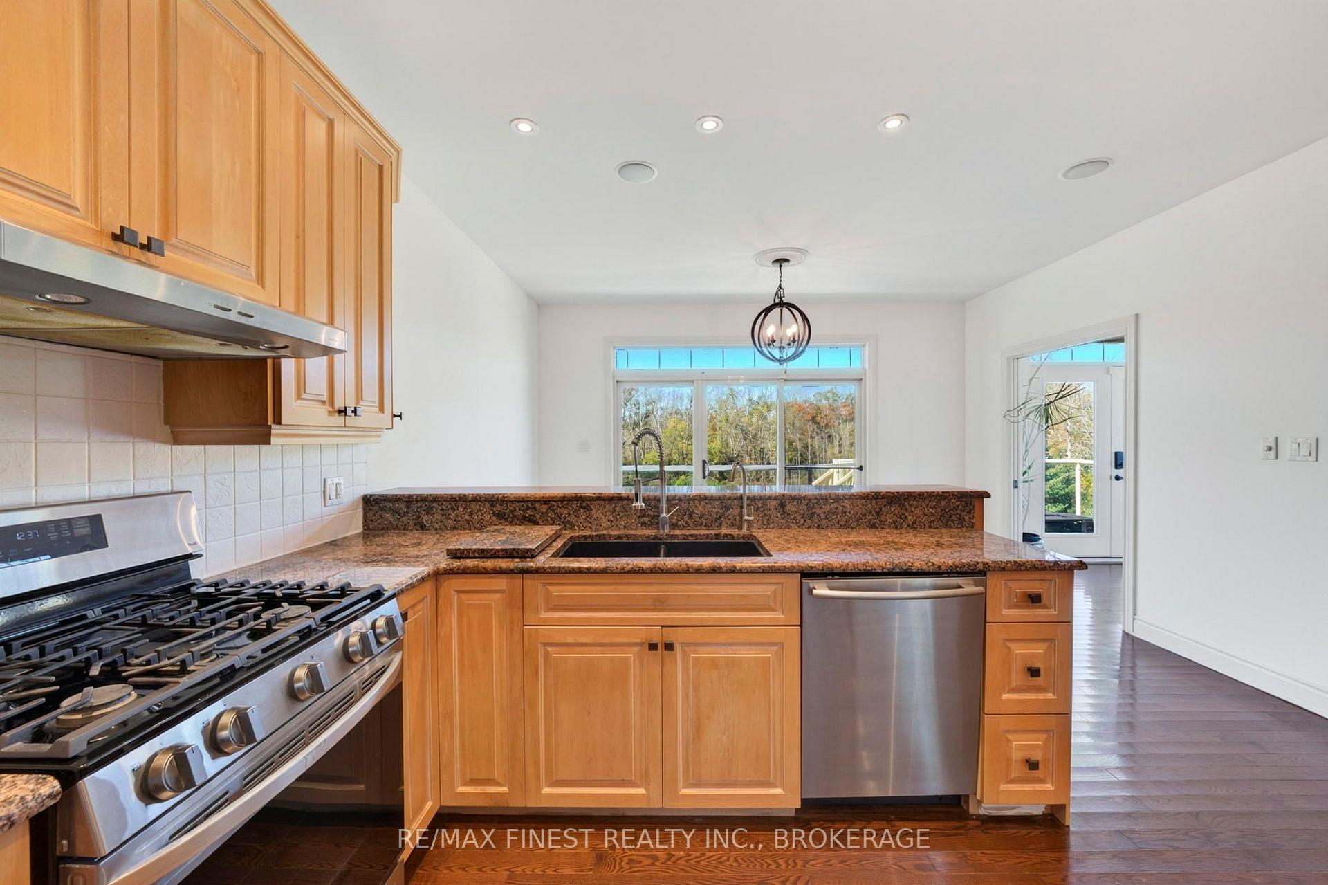 Photo 17 of 710 Kananaskis Drive, Kingston, City Northwest — HOMEH