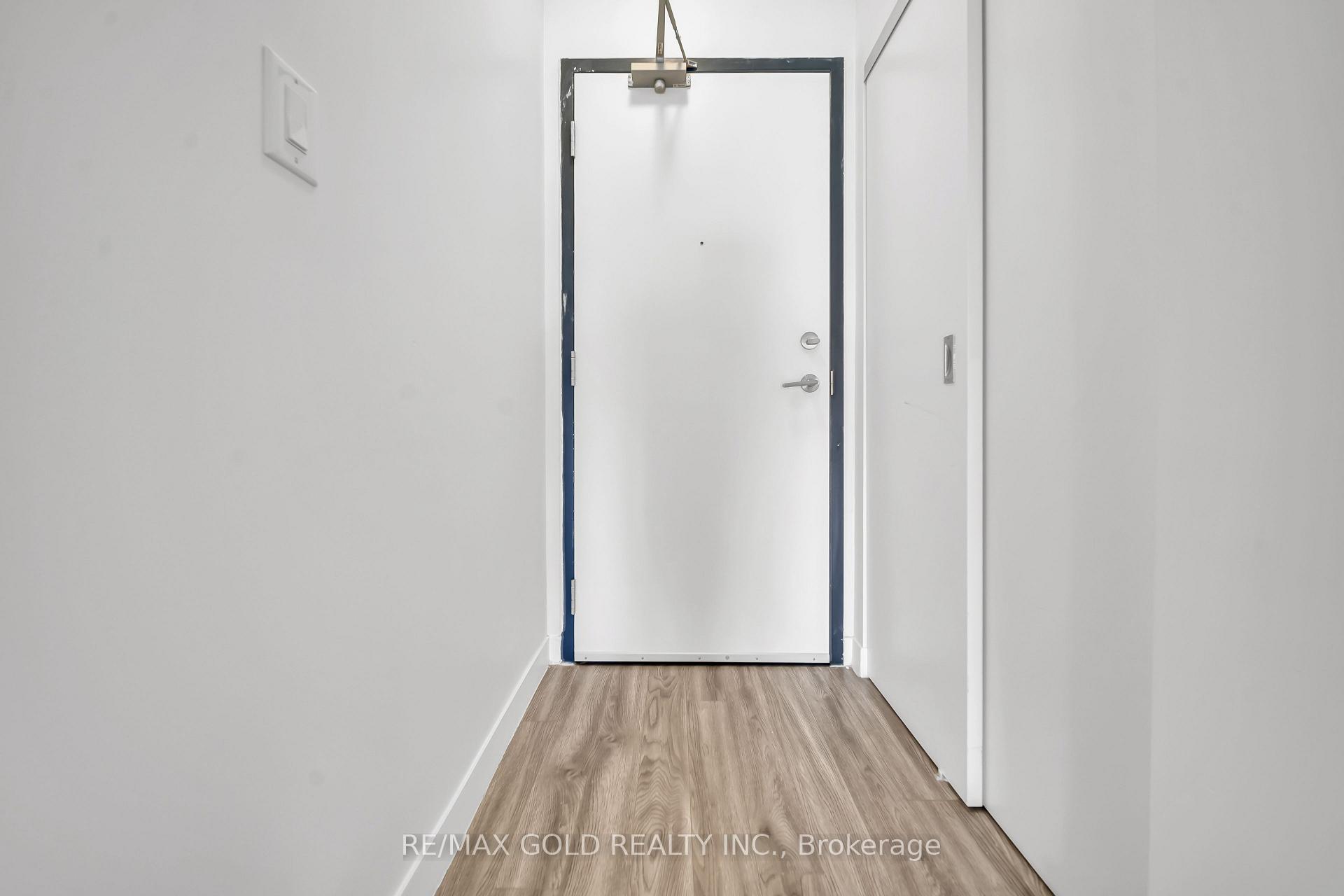 Photo 14 of Unit 803, 128 King Street N, Waterloo, Downtown Waterloo — HOMEH