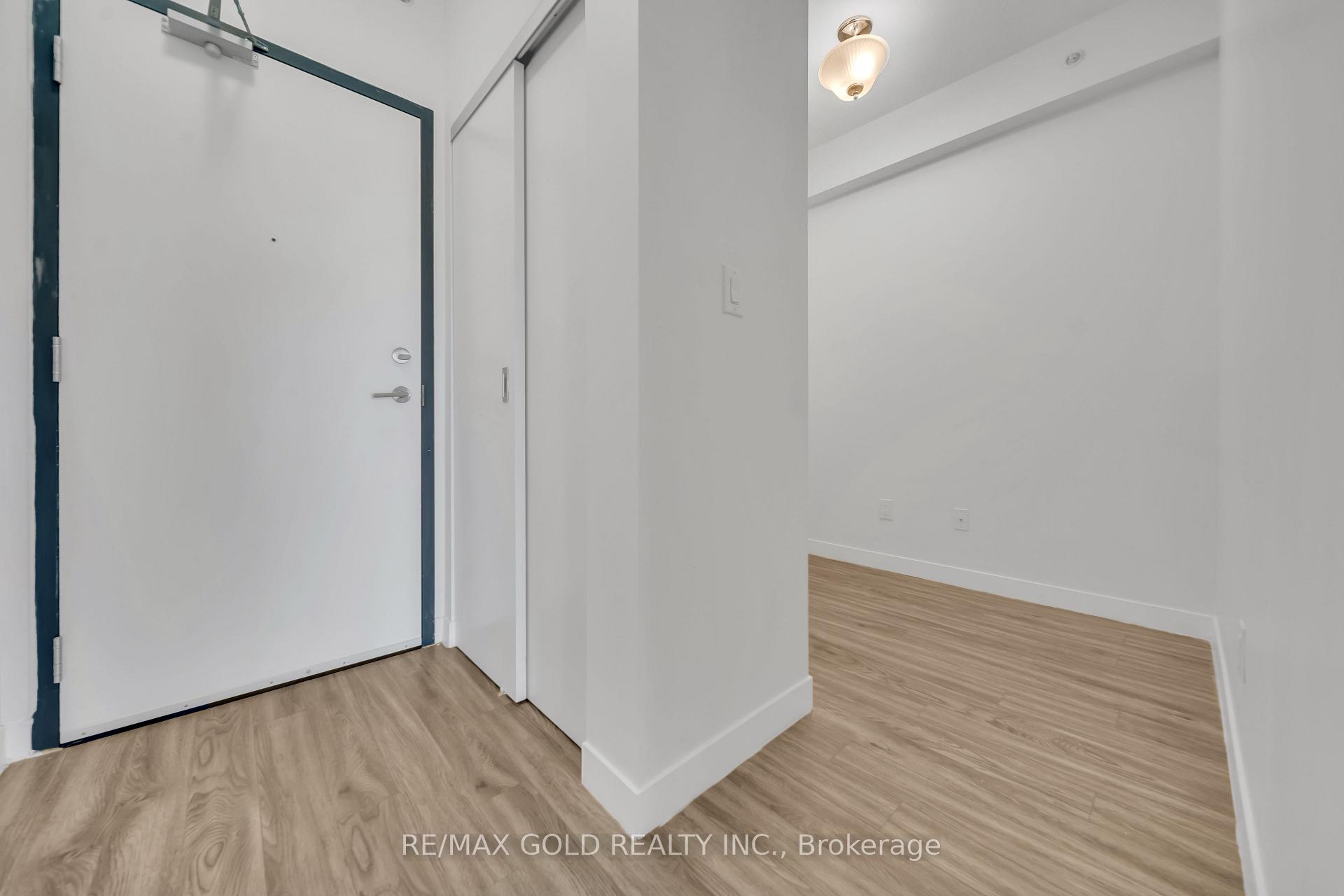 Photo 15 of Unit 803, 128 King Street N, Waterloo, Downtown Waterloo — HOMEH