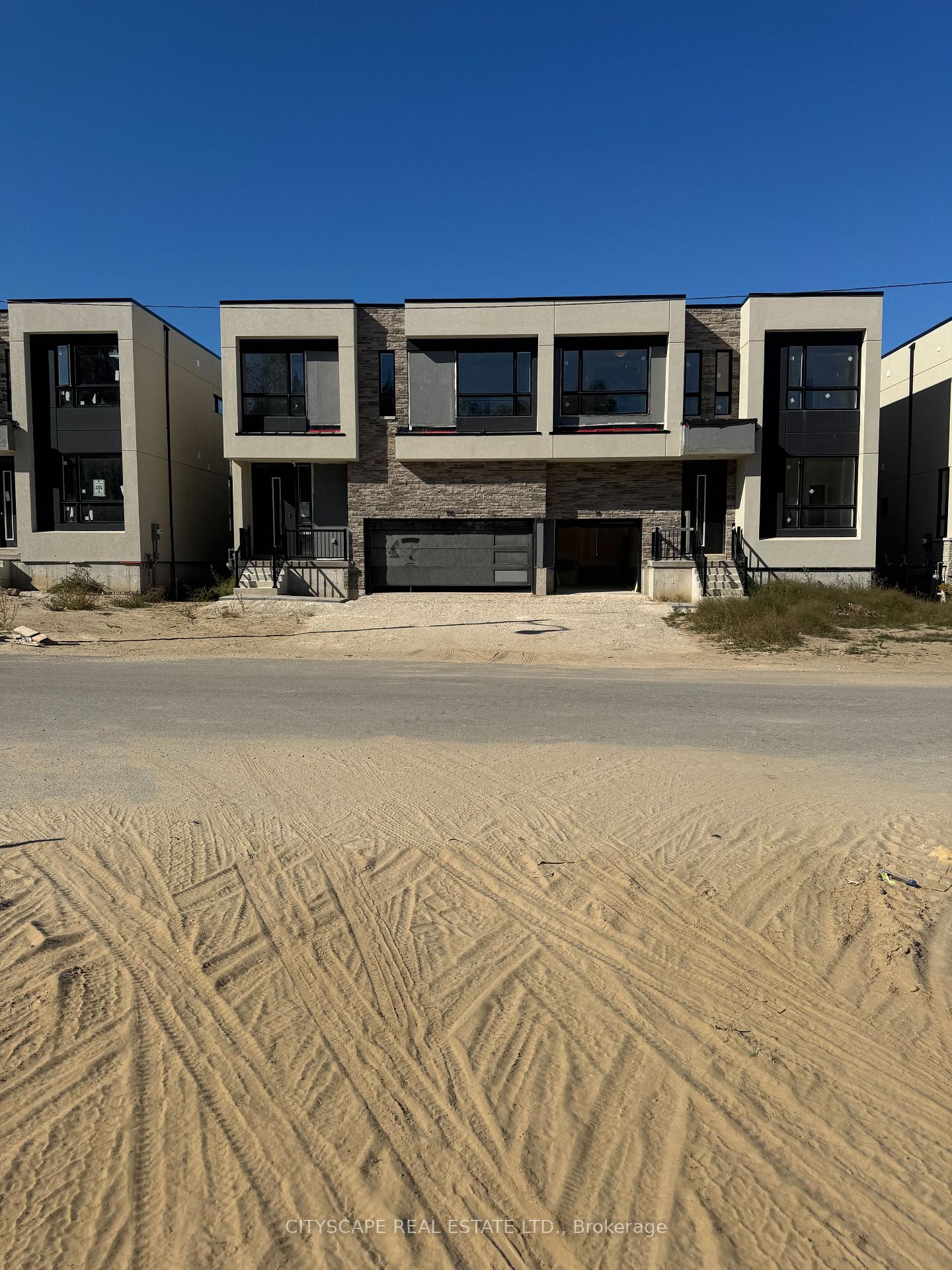 Photo of 190 Stoneleigh Drive