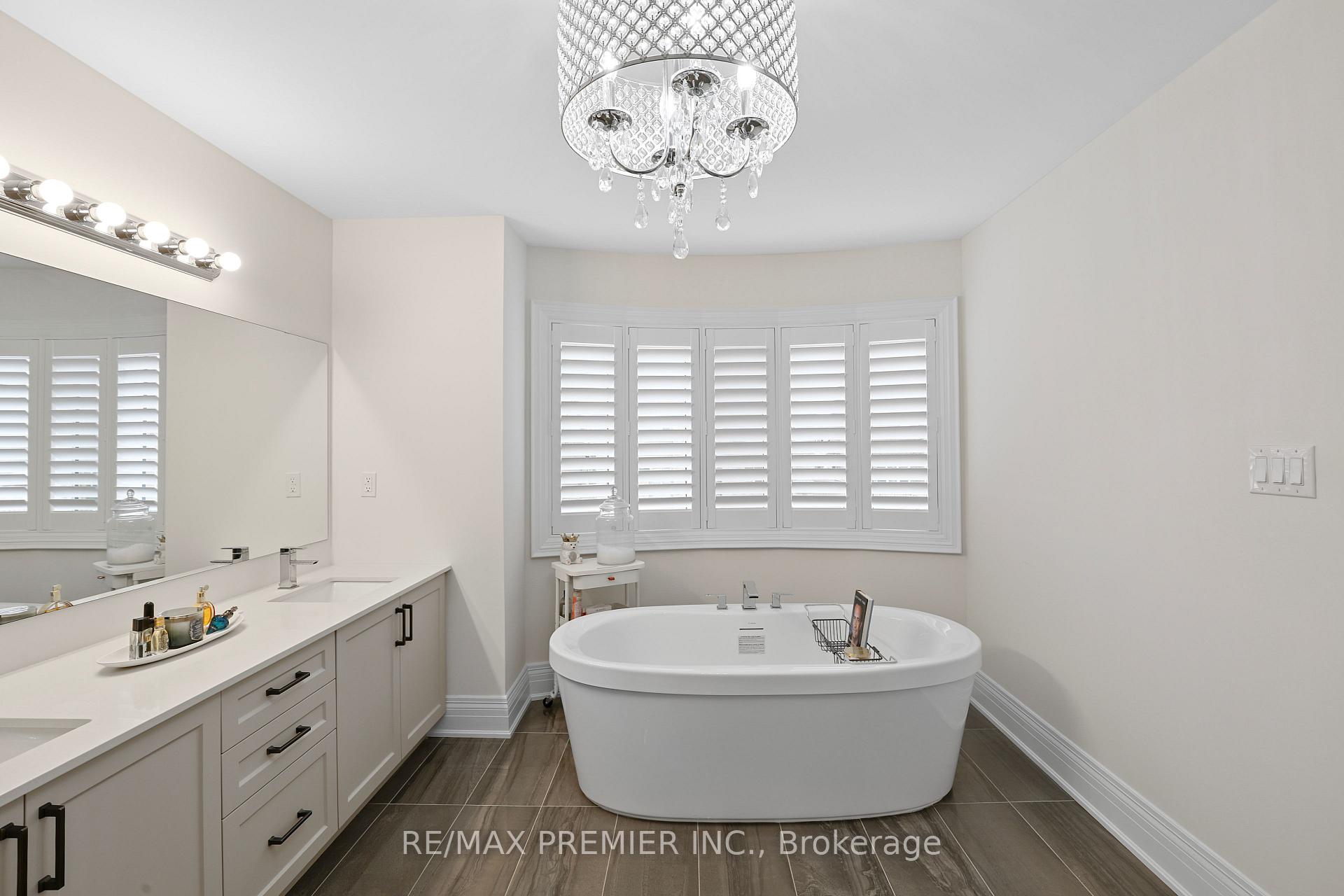 Photo 22 of 28 Samuel Crescent, Springwater, Centre Vespra — HOMEH