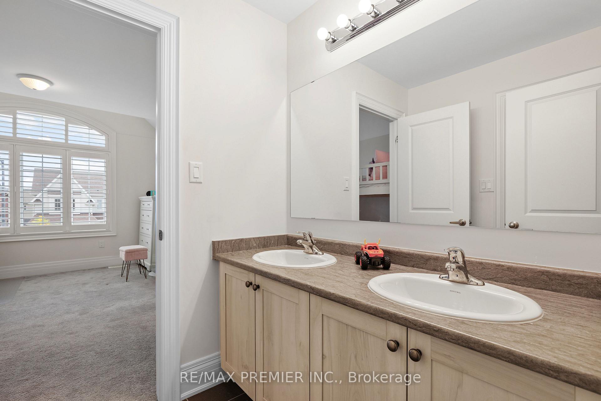 Photo 24 of 28 Samuel Crescent, Springwater, Centre Vespra — HOMEH