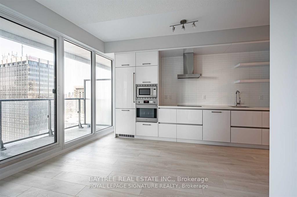 Photo of Unit 1506, 2221 Yonge Street