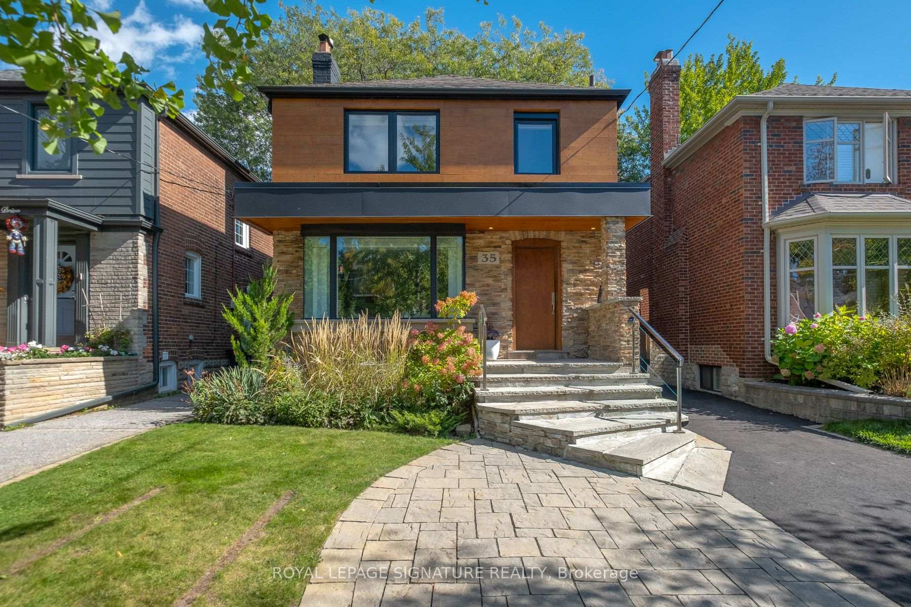 Photo of 35 Bessborough Drive