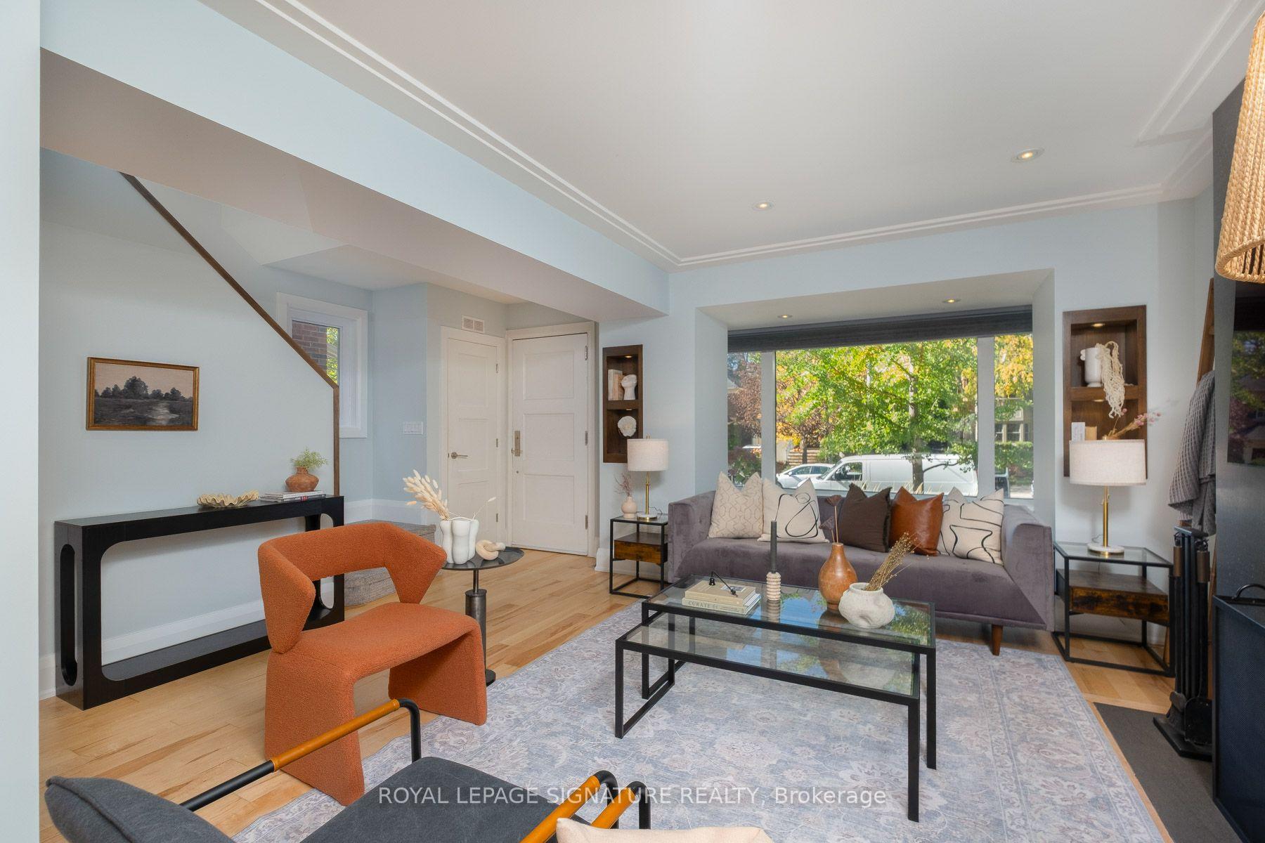 Photo 2 of 35 Bessborough Drive, Toronto, Leaside — HOMEH