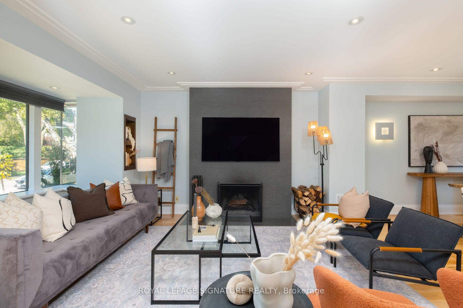 Photo 5 of 35 Bessborough Drive, Toronto, Leaside — HOMEH