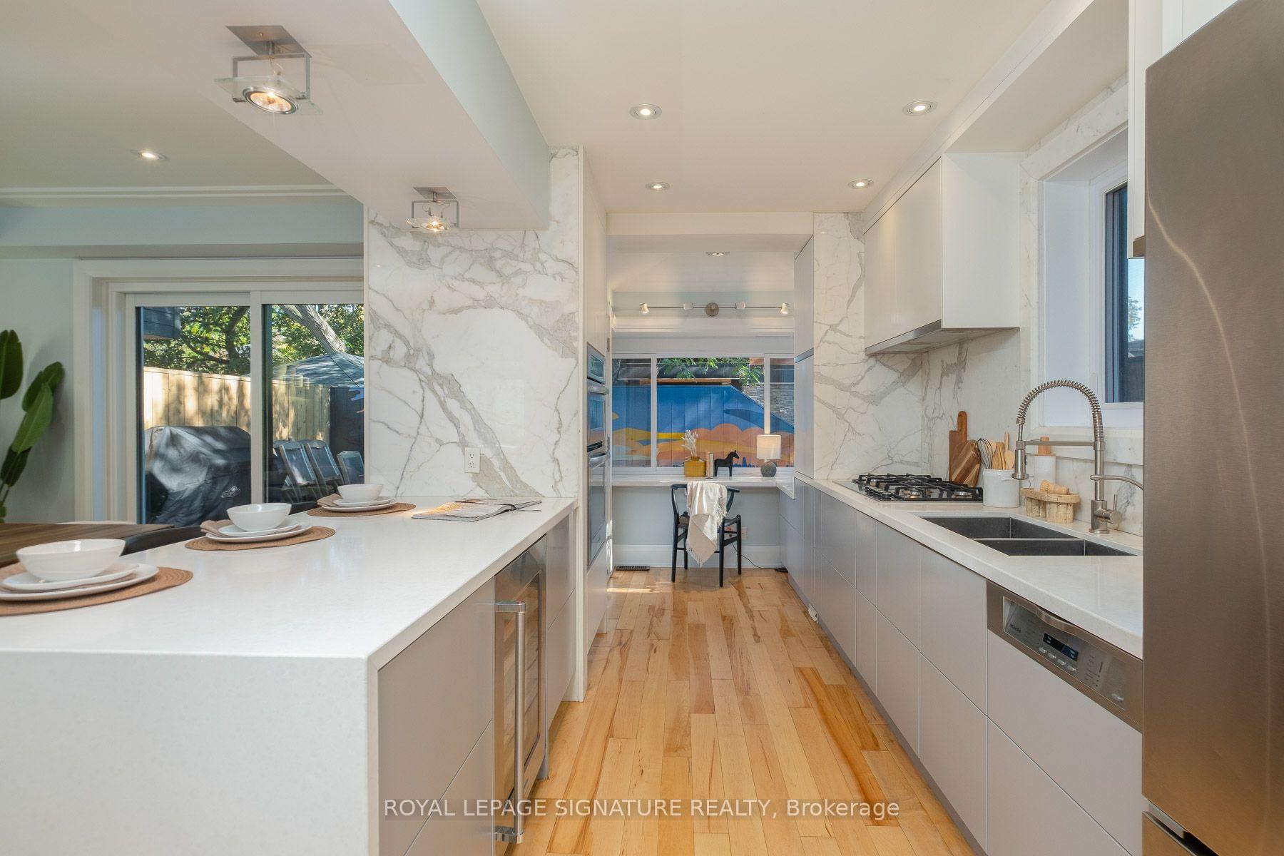 Photo 12 of 35 Bessborough Drive, Toronto, Leaside — HOMEH