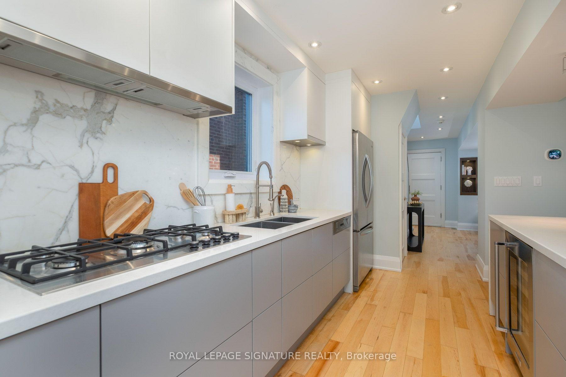 Photo 13 of 35 Bessborough Drive, Toronto, Leaside — HOMEH