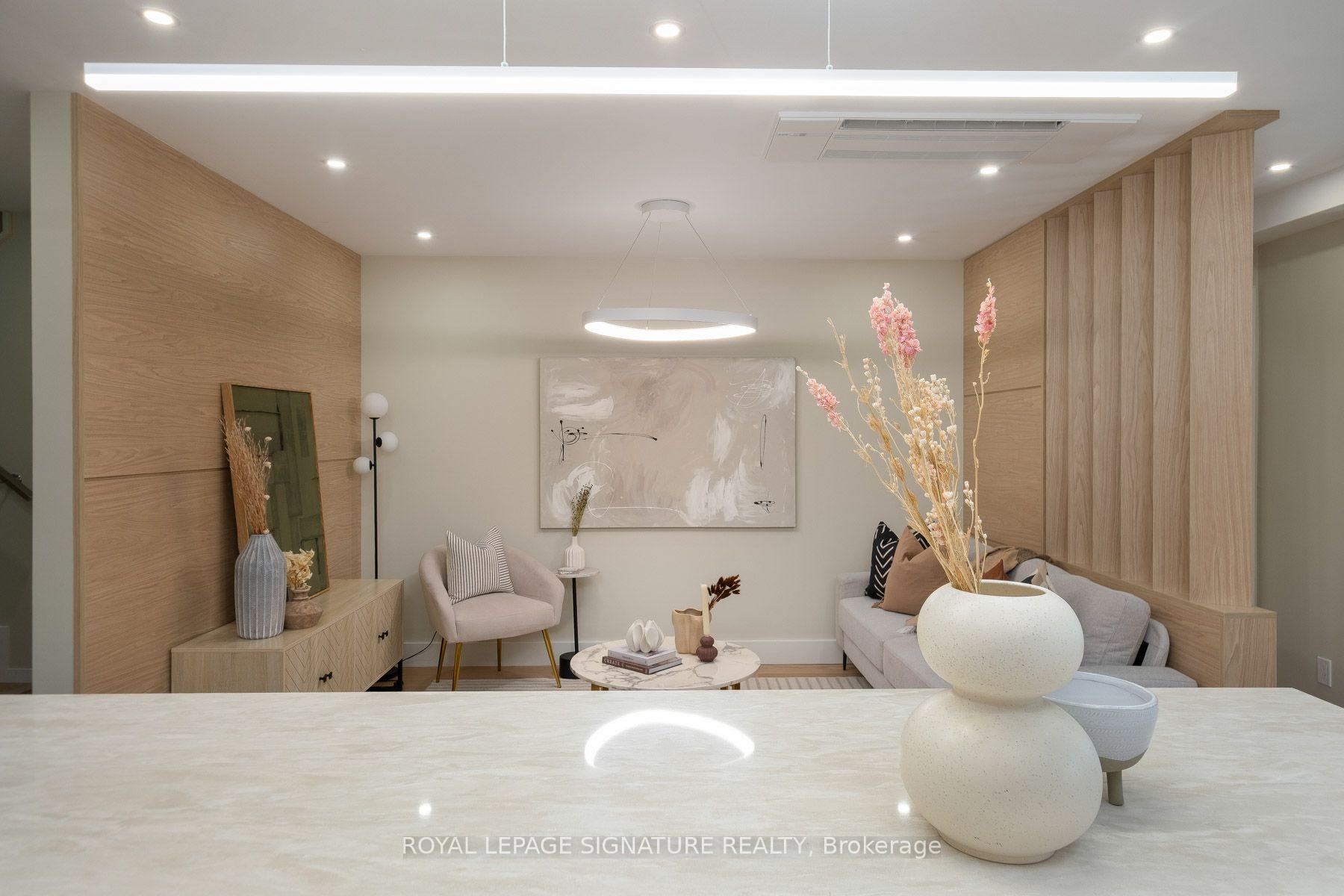 Photo 38 of 35 Bessborough Drive, Toronto, Leaside — HOMEH
