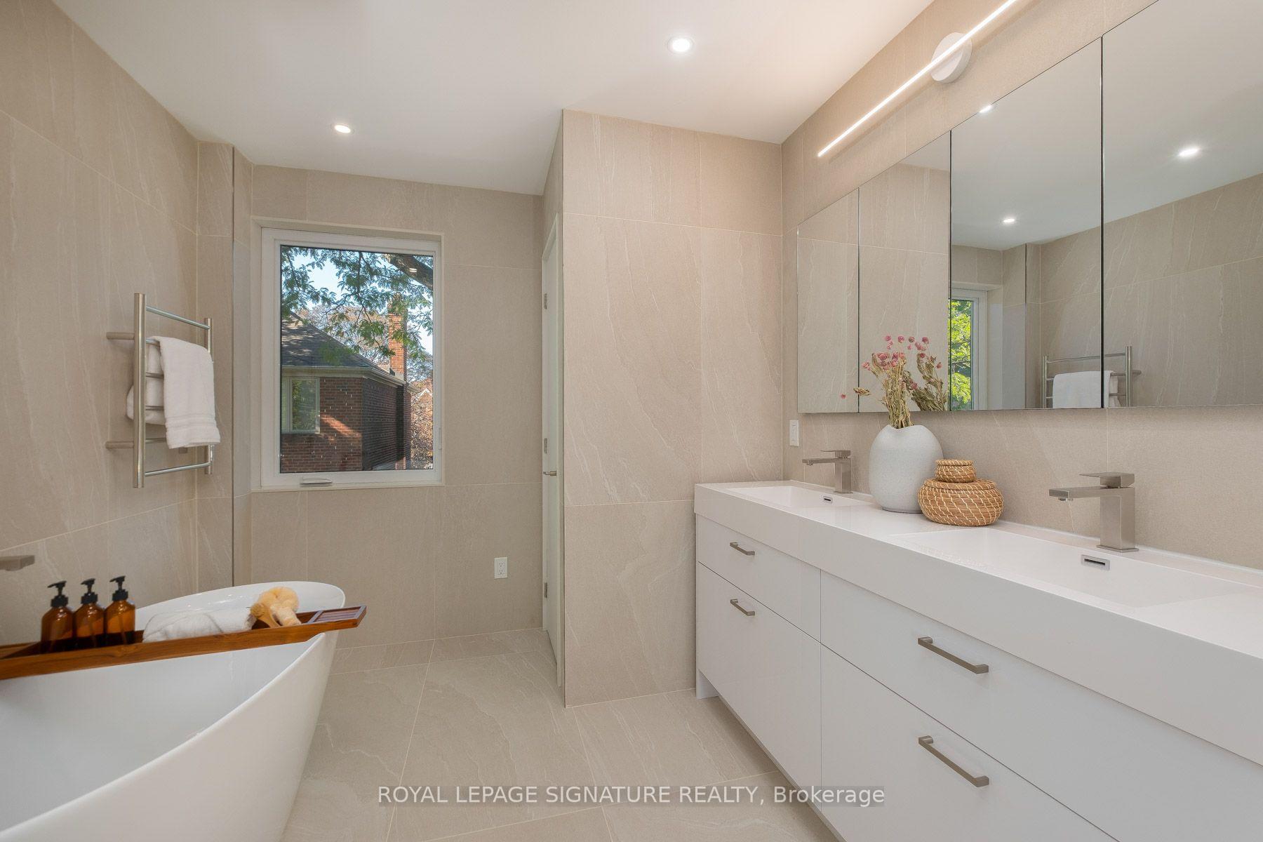 Photo 46 of 35 Bessborough Drive, Toronto, Leaside — HOMEH