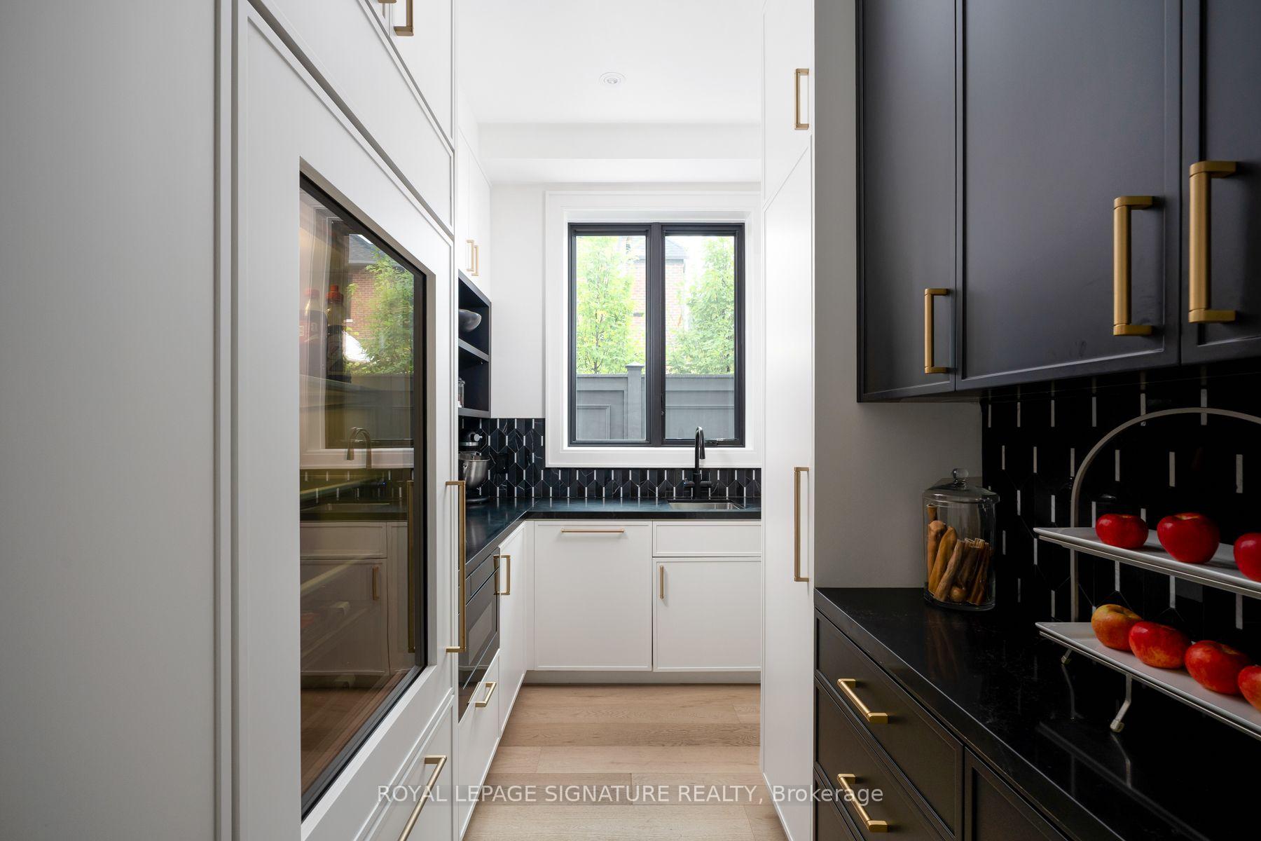 Photo 17 of 20 Rochester Avenue, Toronto, Lawrence Park South — HOMEH
