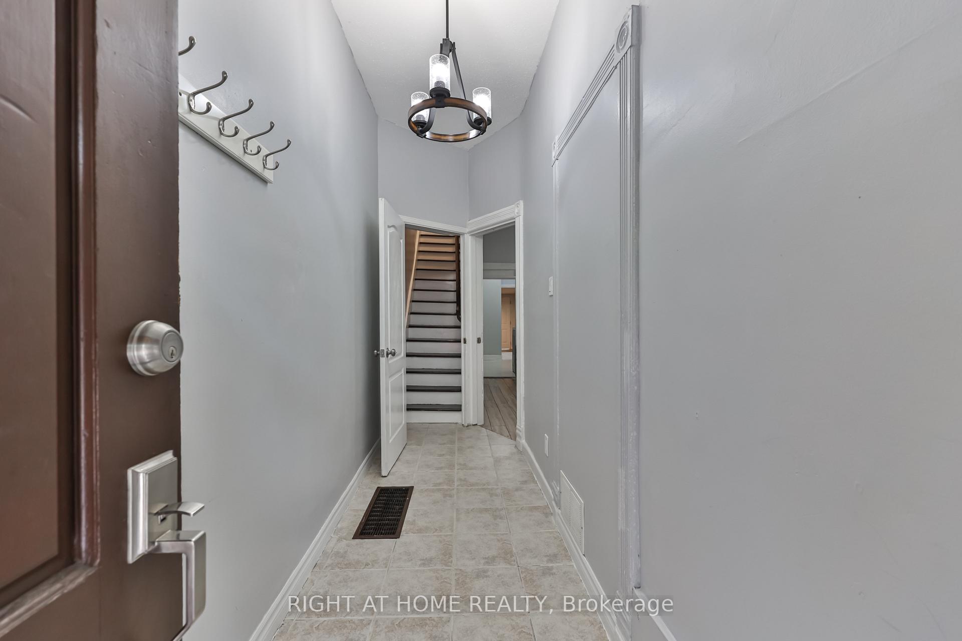 Photo 2 of 138 Osler Street, Toronto, Weston-Pellam Park — HOMEH