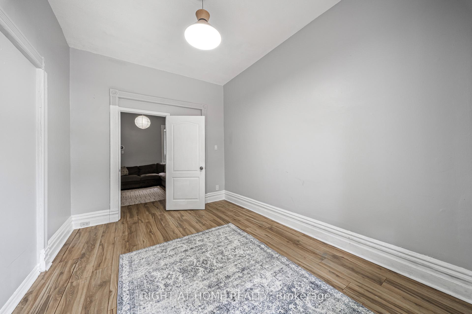 Photo 8 of 138 Osler Street, Toronto, Weston-Pellam Park — HOMEH