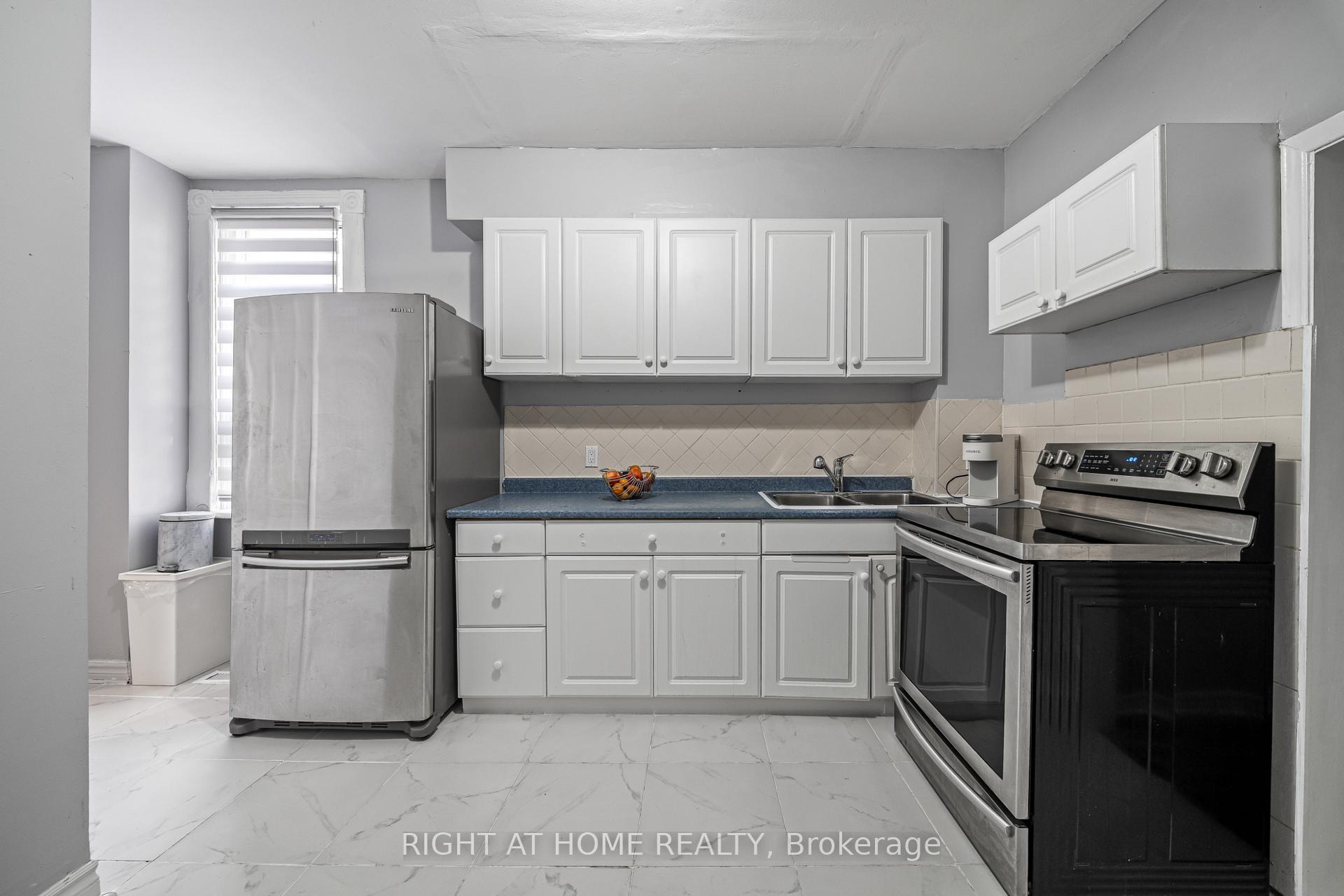 Photo 10 of 138 Osler Street, Toronto, Weston-Pellam Park — HOMEH