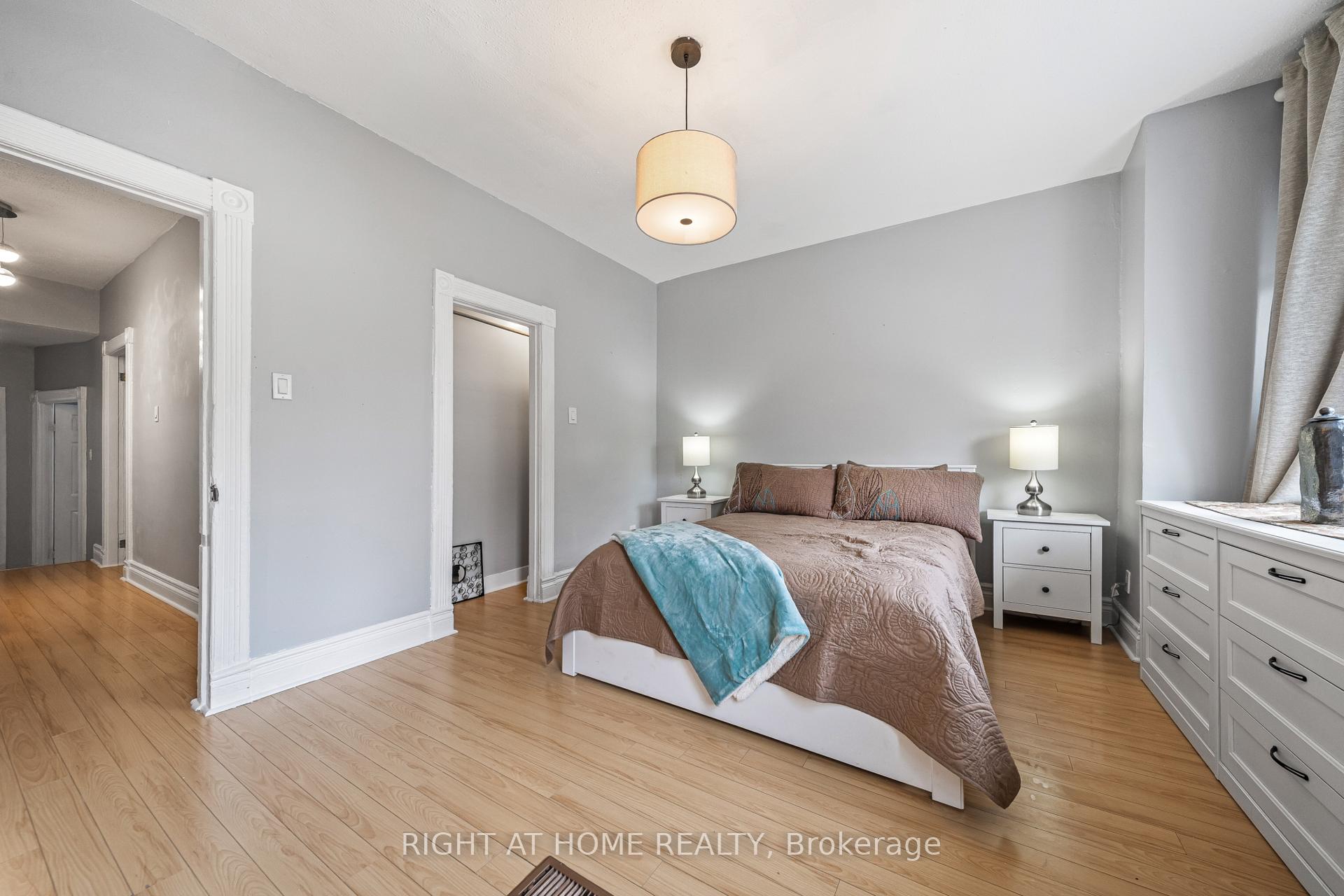Photo 18 of 138 Osler Street, Toronto, Weston-Pellam Park — HOMEH