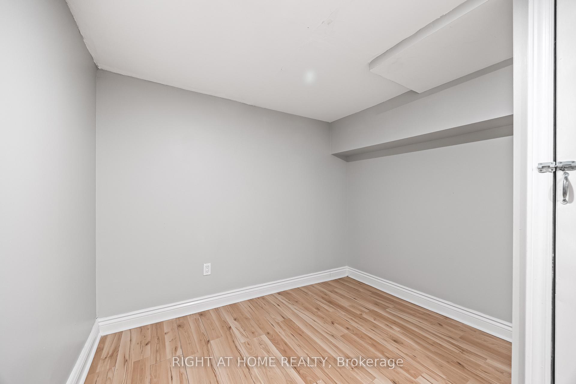 Photo 41 of 138 Osler Street, Toronto, Weston-Pellam Park — HOMEH